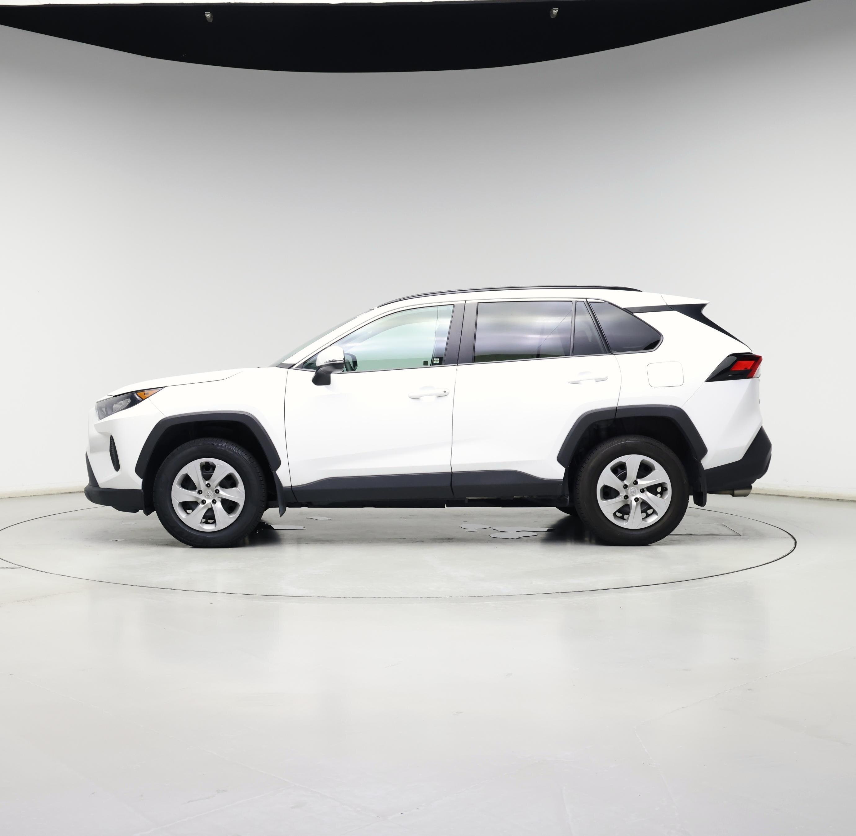Thumbnail: 2021 Toyota RAV4 - 3