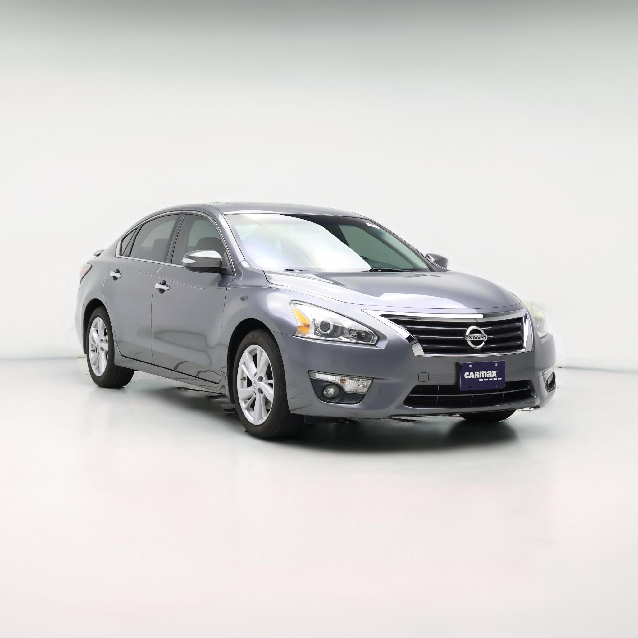 Thumbnail: 2015 Nissan Altima - 1