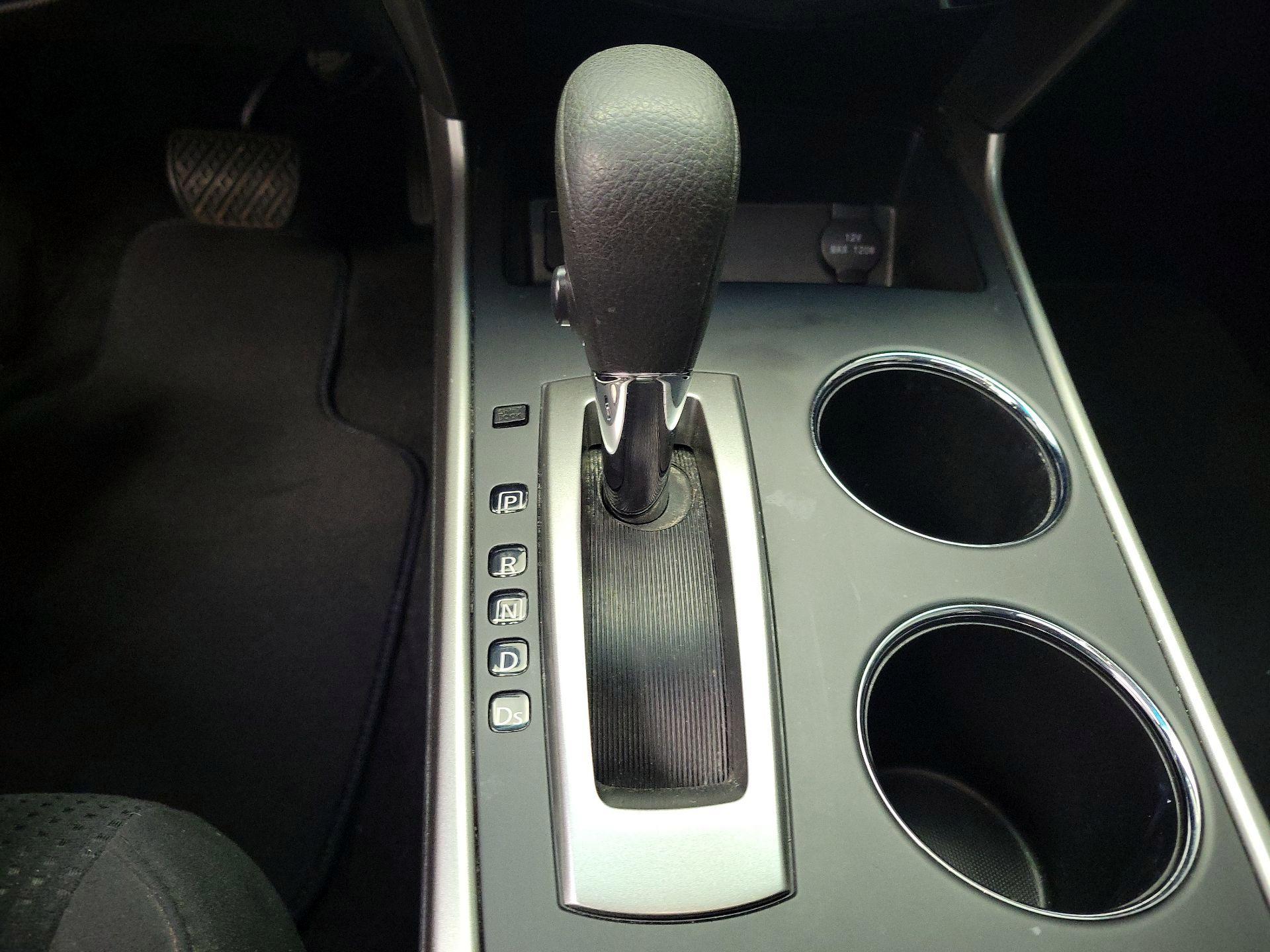 Thumbnail: 2015 Nissan Altima - 17