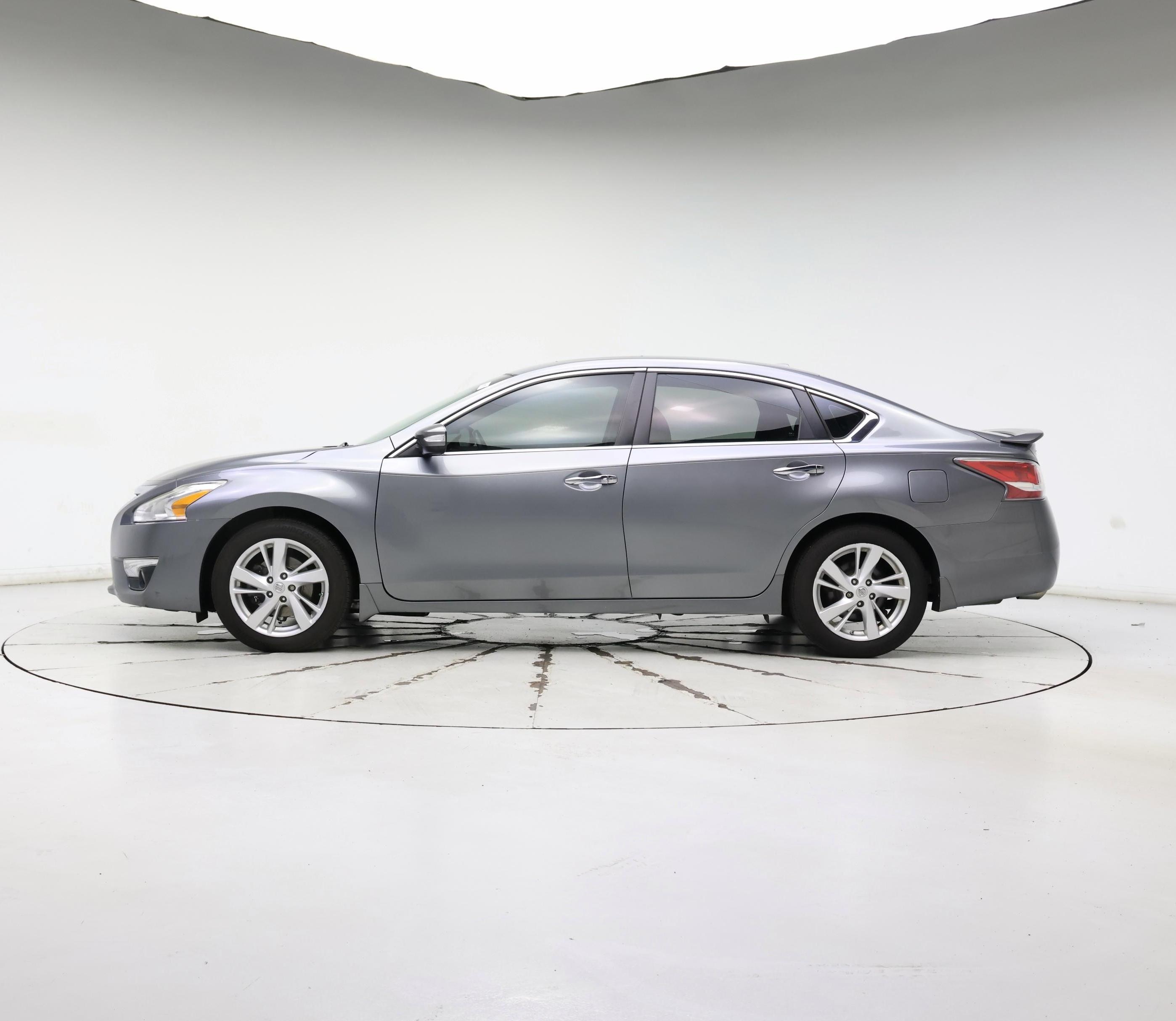 Thumbnail: 2015 Nissan Altima - 3