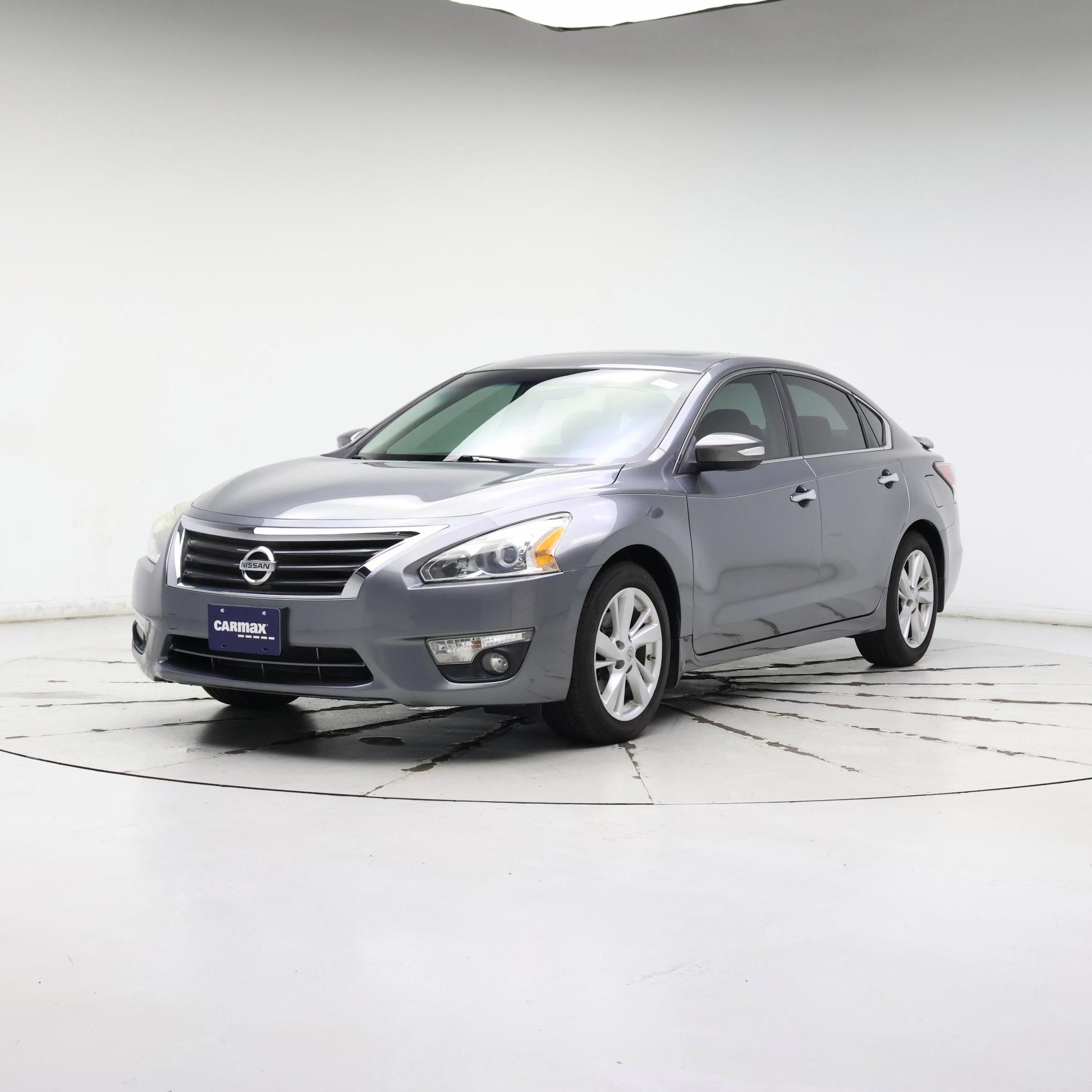 Thumbnail: 2015 Nissan Altima - 4