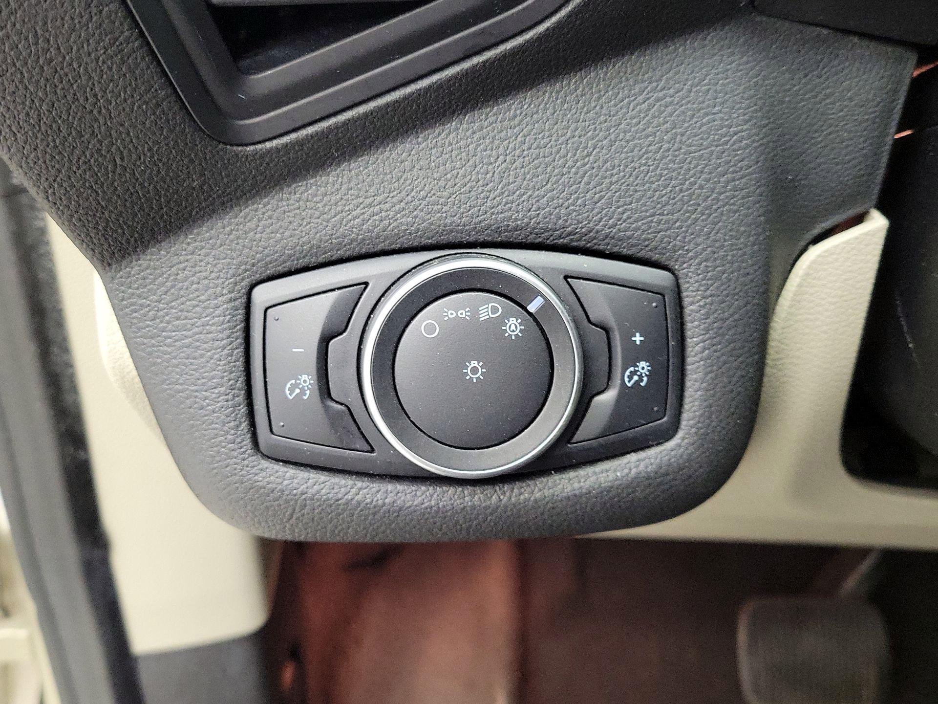 Thumbnail: 2017 Ford C-Max - 13
