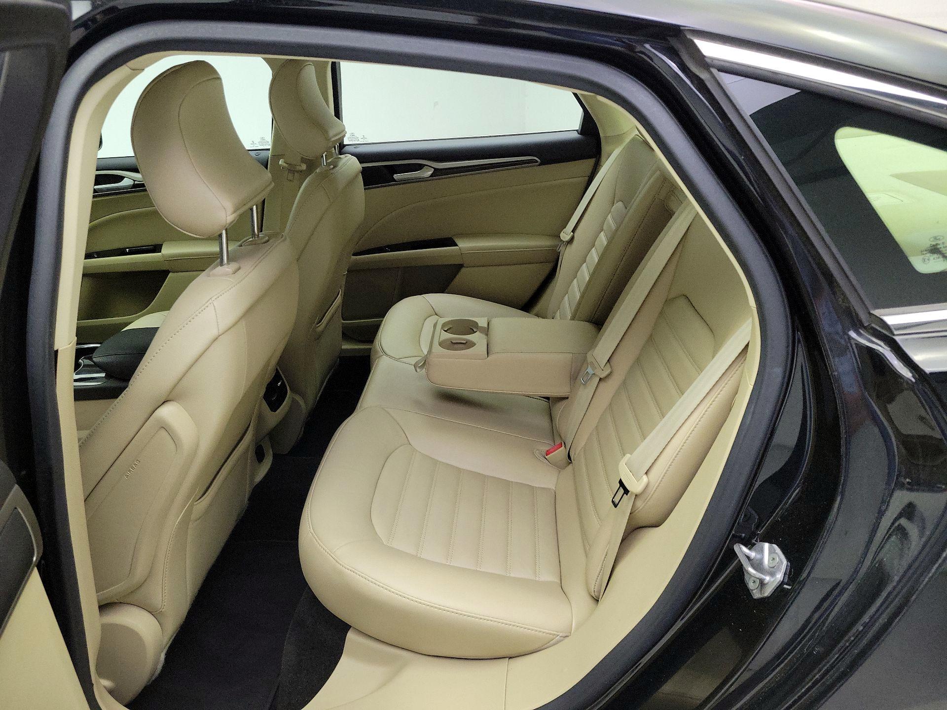 Thumbnail: 2016 Ford Fusion - 20