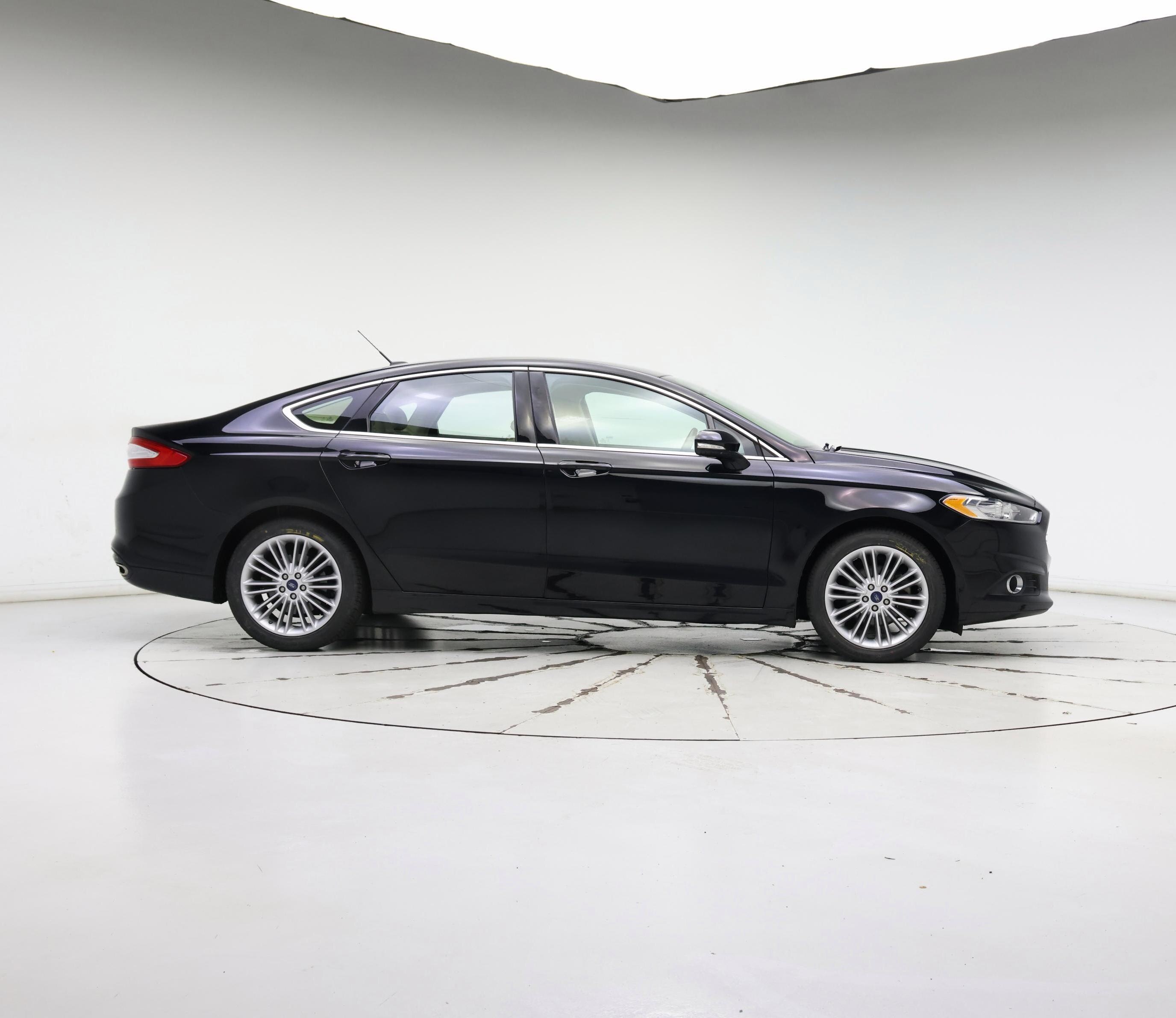 Thumbnail: 2016 Ford Fusion - 7