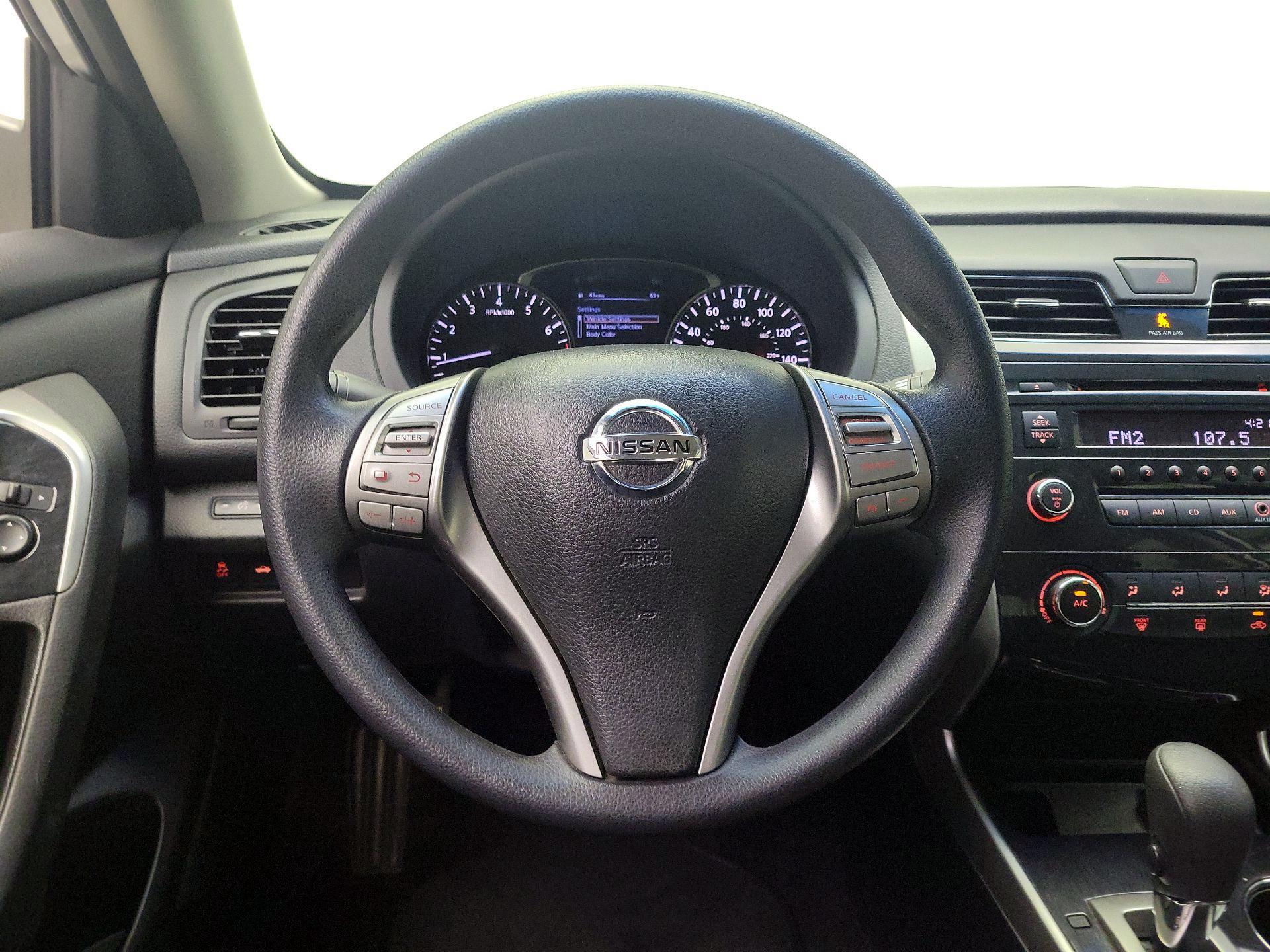 Thumbnail: 2014 Nissan Altima - 10