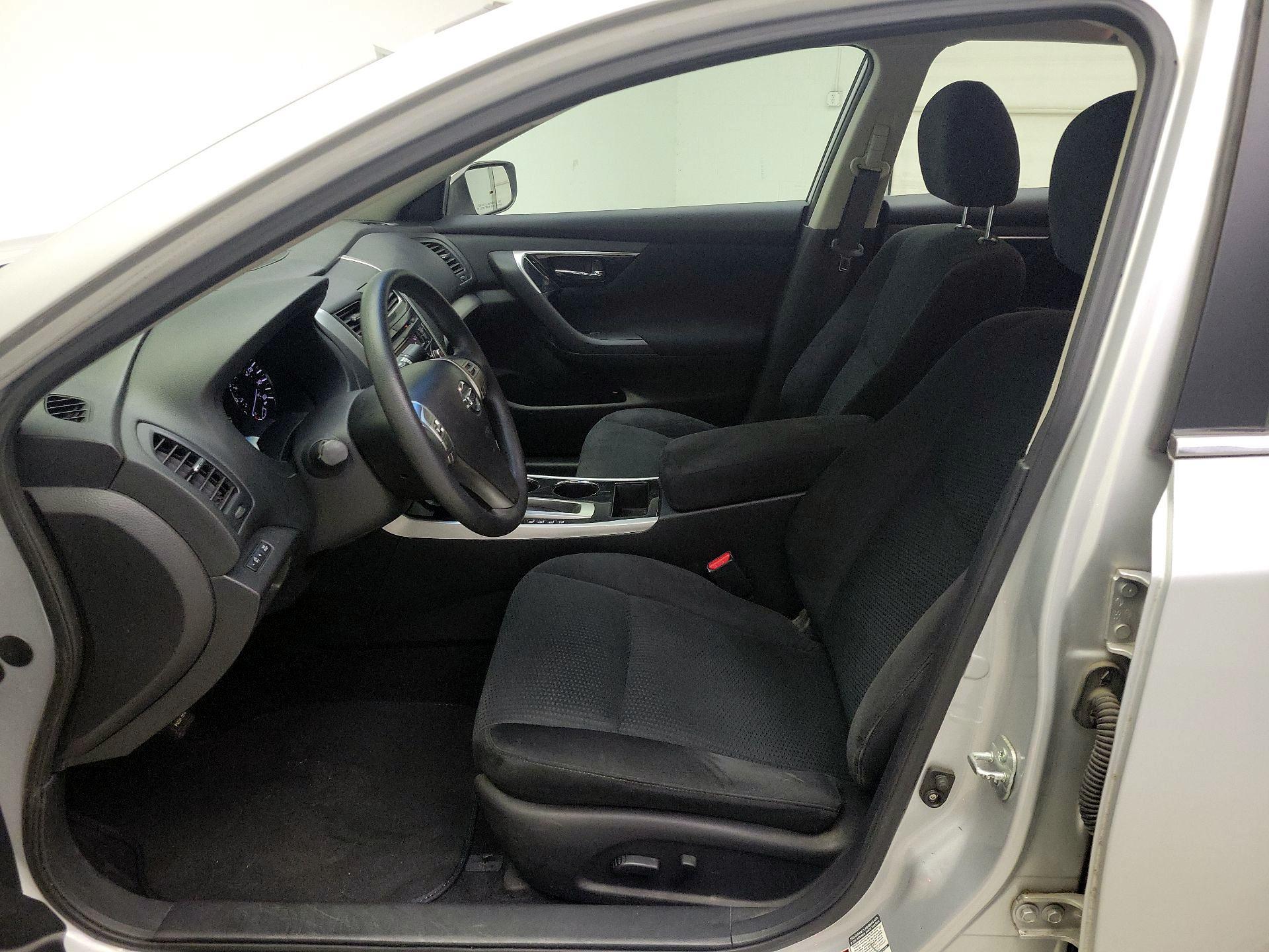 Thumbnail: 2014 Nissan Altima - 11