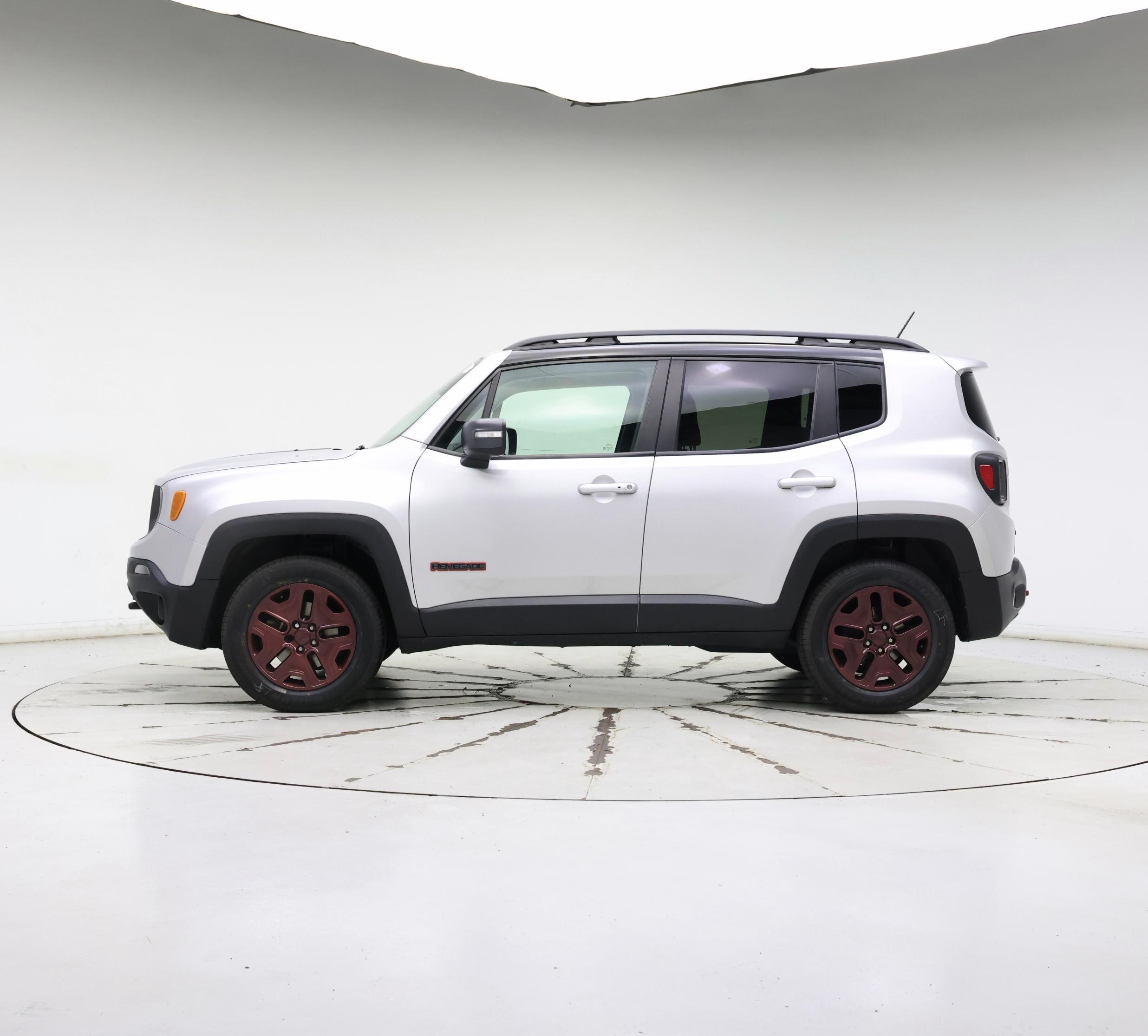 Thumbnail: 2016 Jeep Renegade - 3