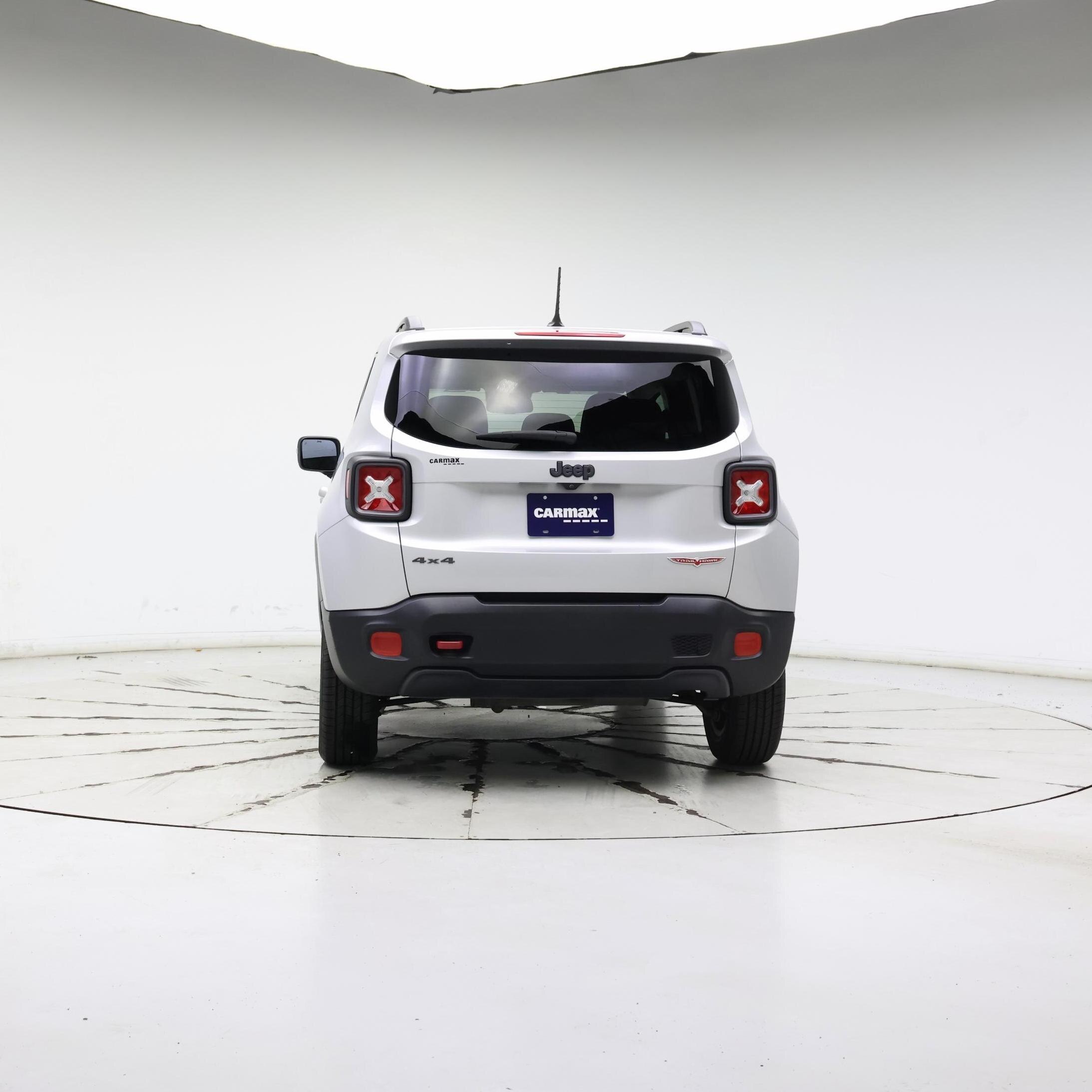 Thumbnail: 2016 Jeep Renegade - 6