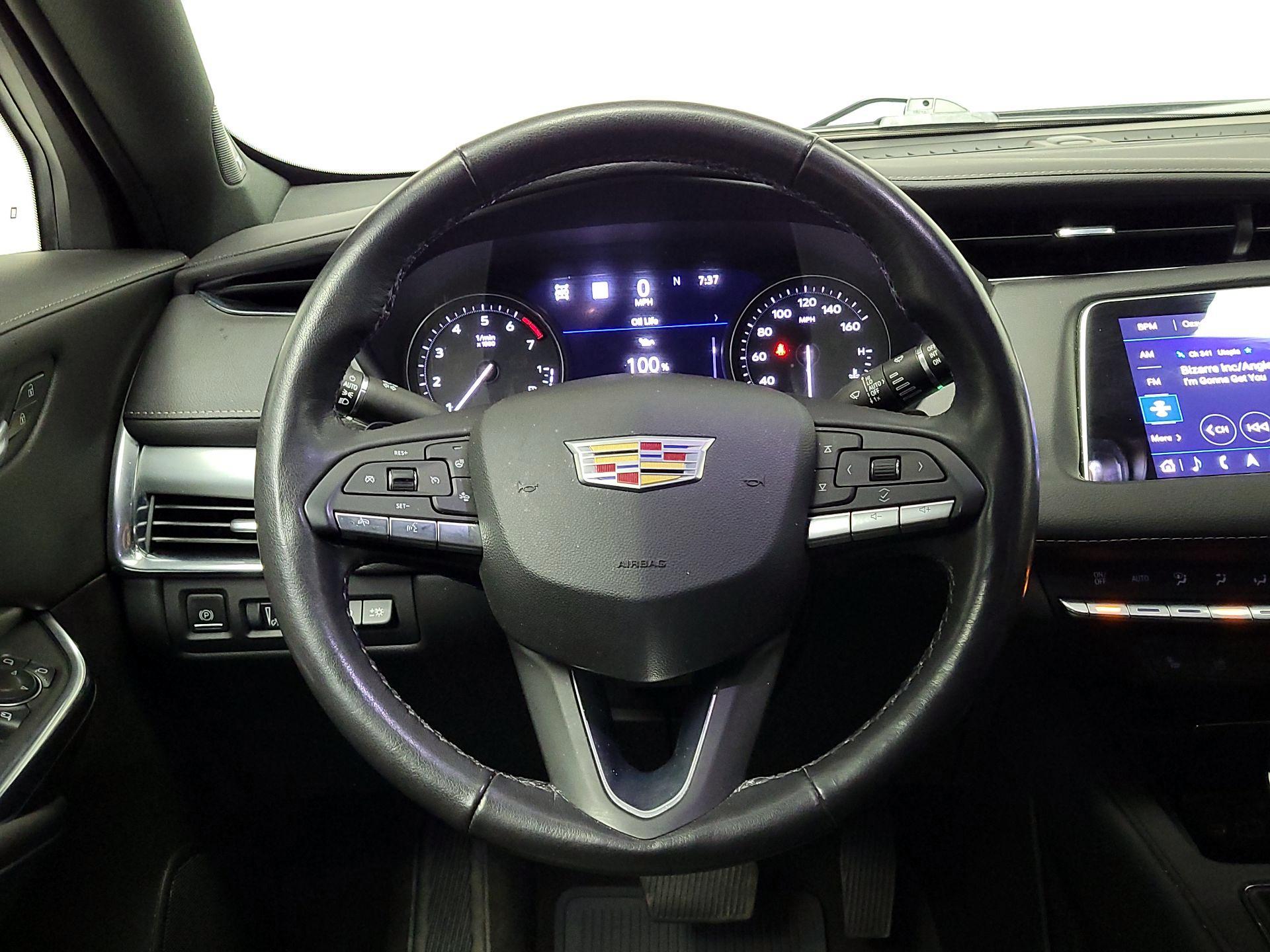 Thumbnail: 2021 Cadillac XT4 - 10