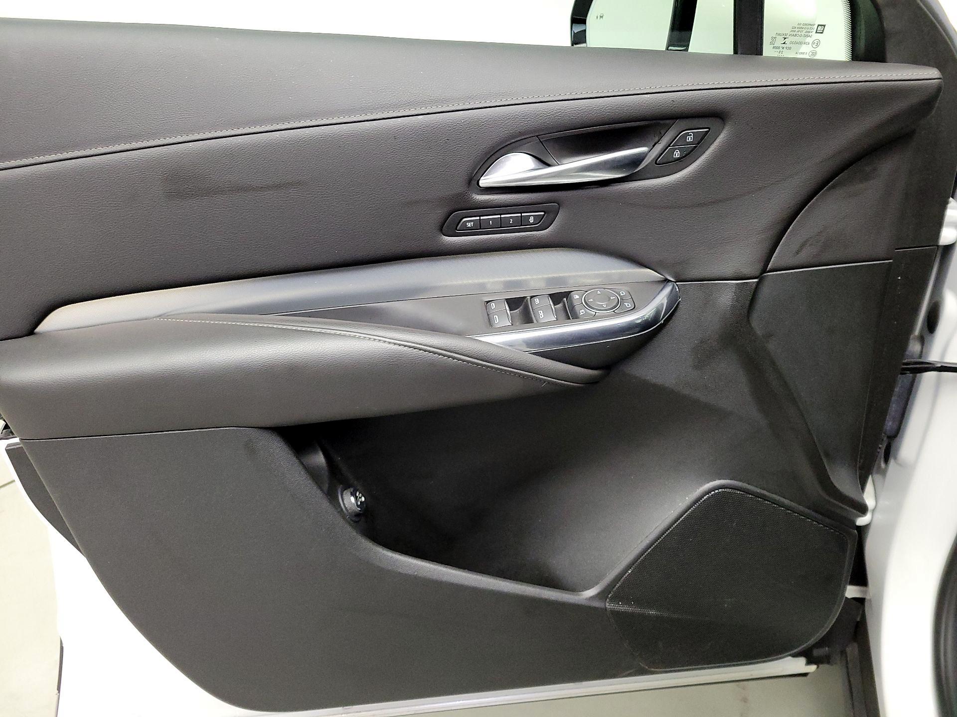 Thumbnail: 2021 Cadillac XT4 - 12