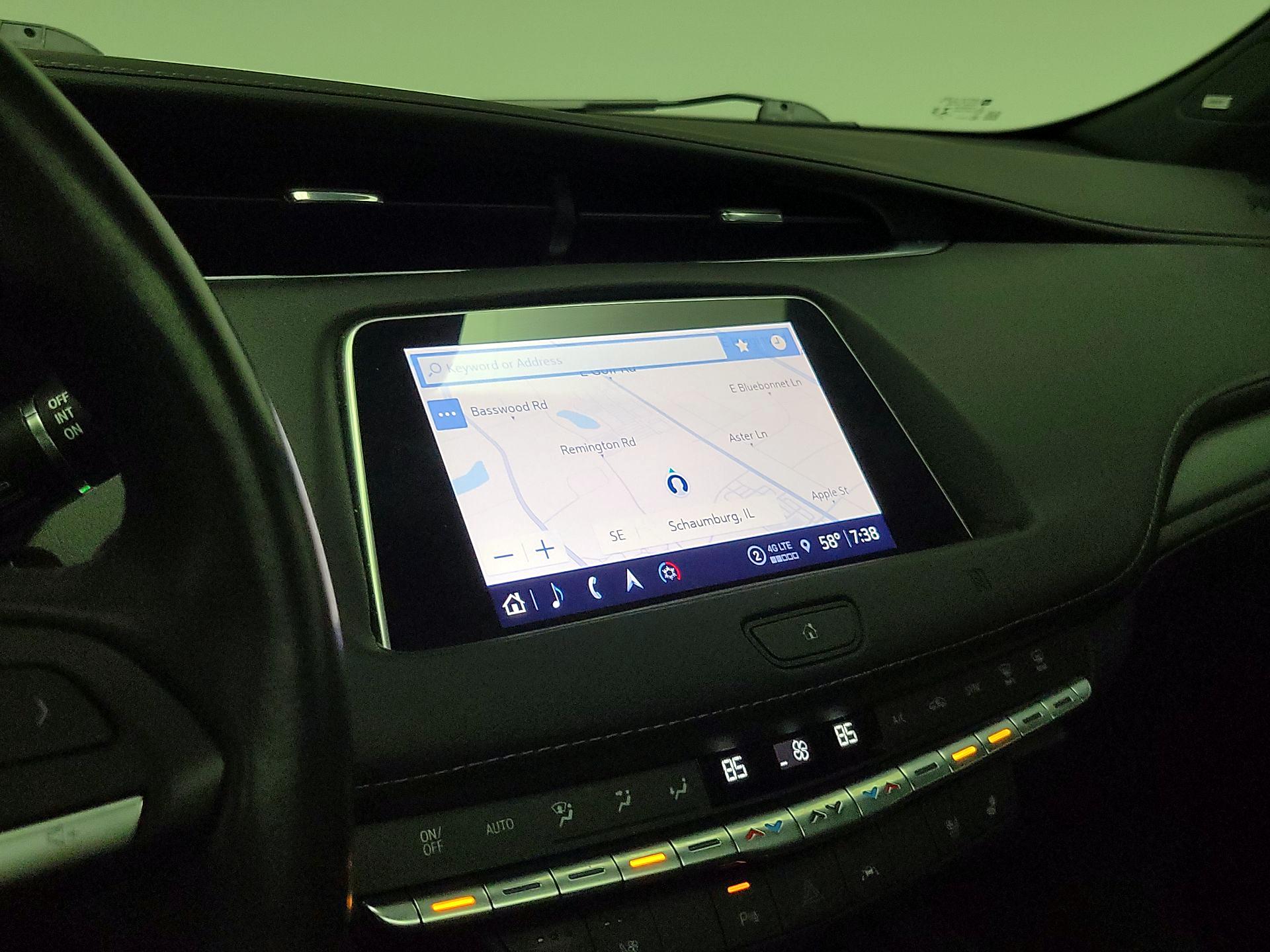 Thumbnail: 2021 Cadillac XT4 - 14