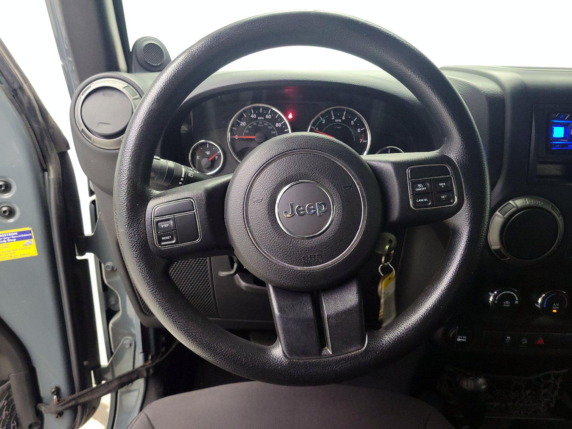 Thumbnail: 2014 Jeep Wrangler - 10