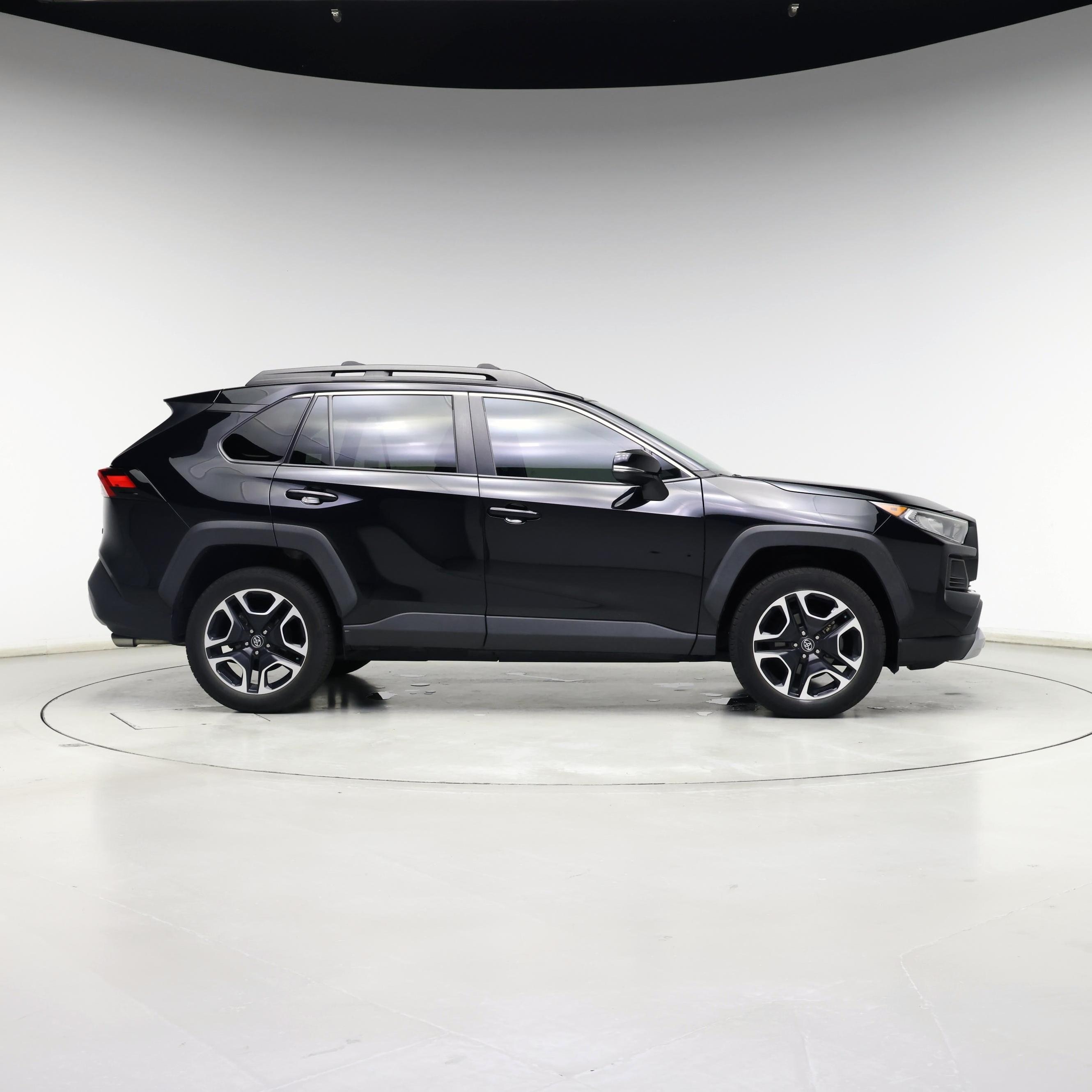 Thumbnail: 2020 Toyota RAV4 - 7