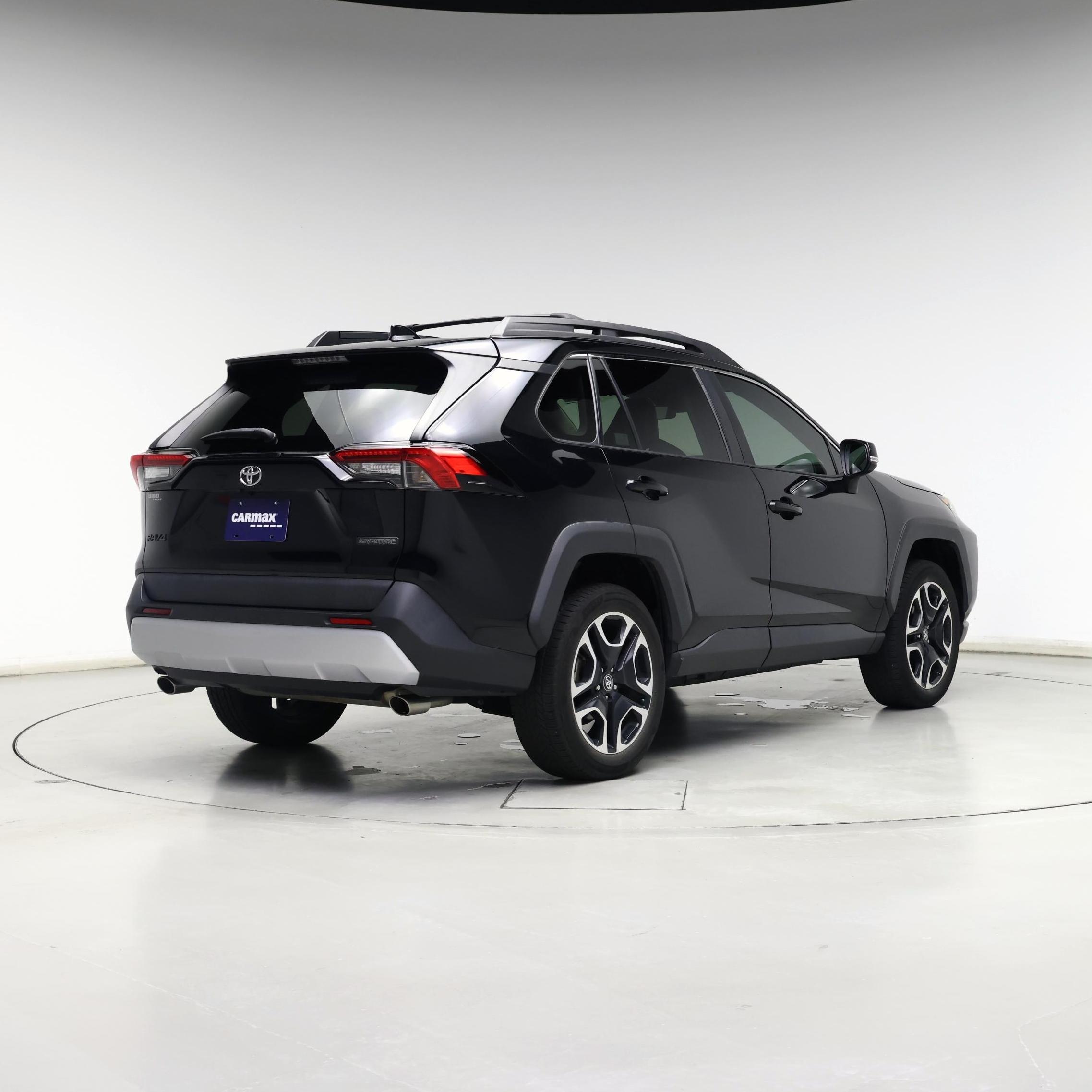 Thumbnail: 2020 Toyota RAV4 - 8