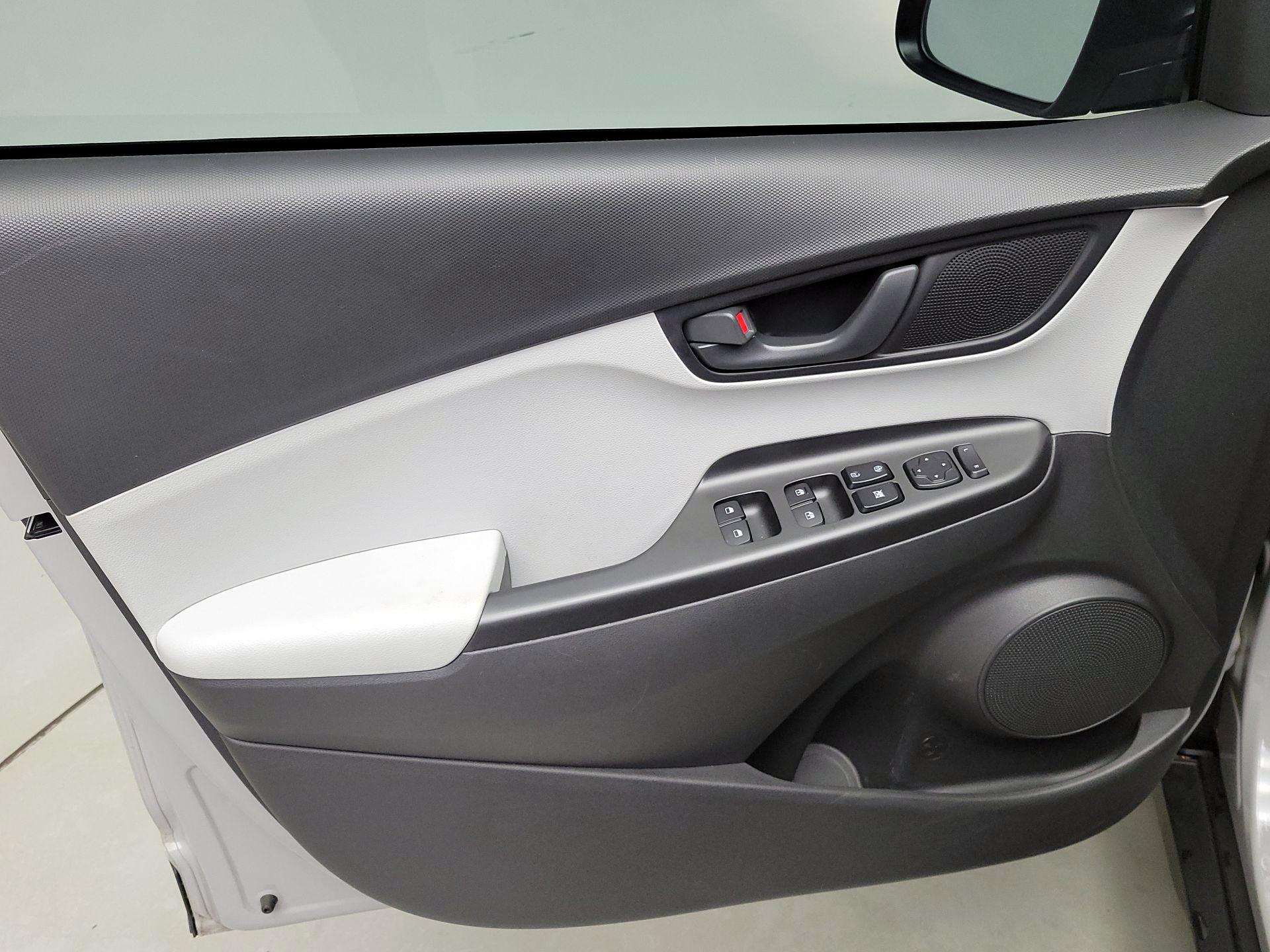 Thumbnail: 2023 Hyundai Kona - 12
