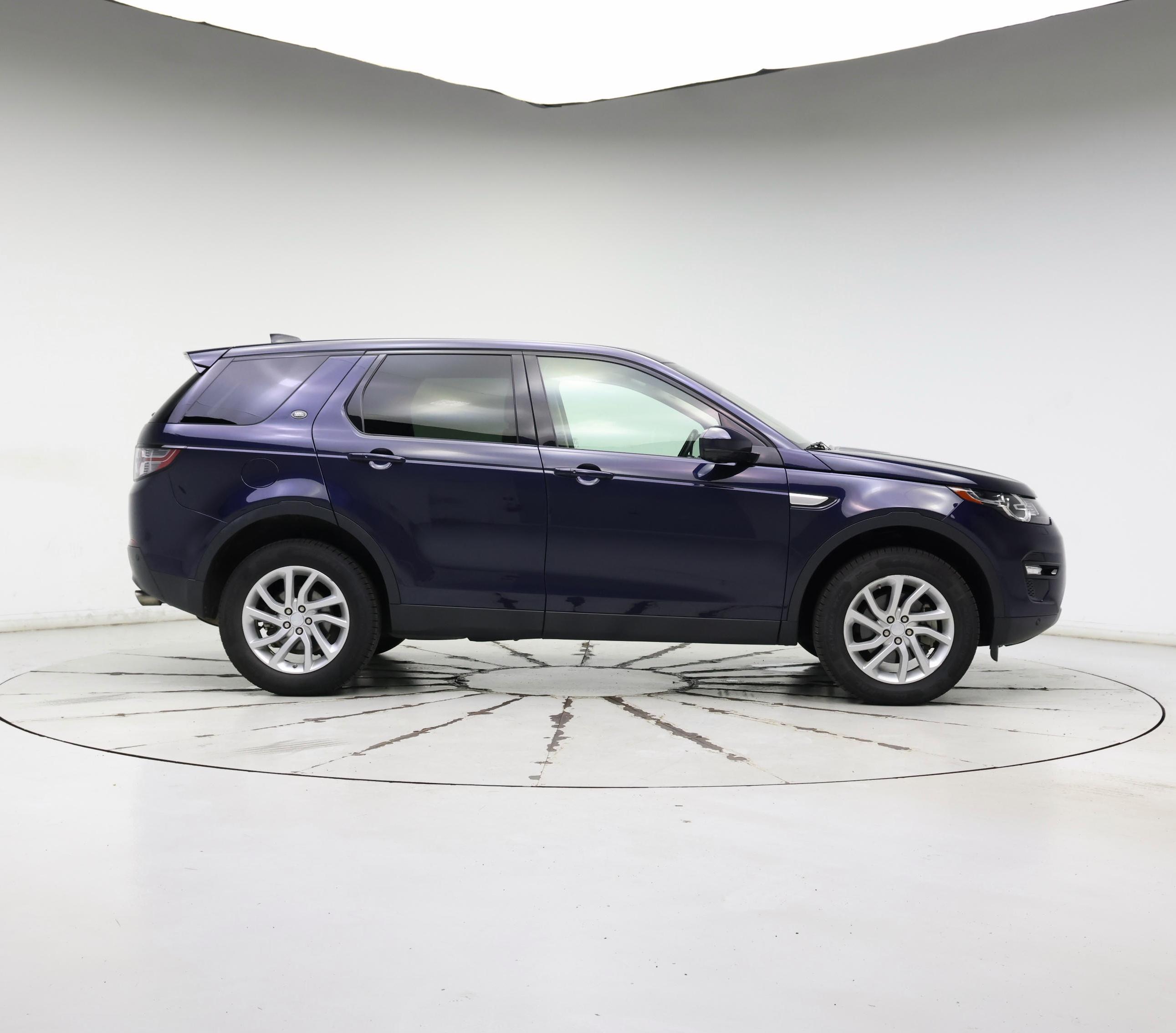 Thumbnail: 2019 Land Rover Discovery Sport - 7