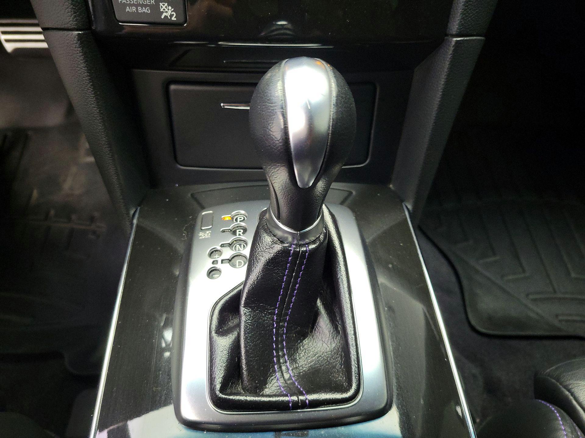 Thumbnail: 2015 INFINITI QX70 - 17