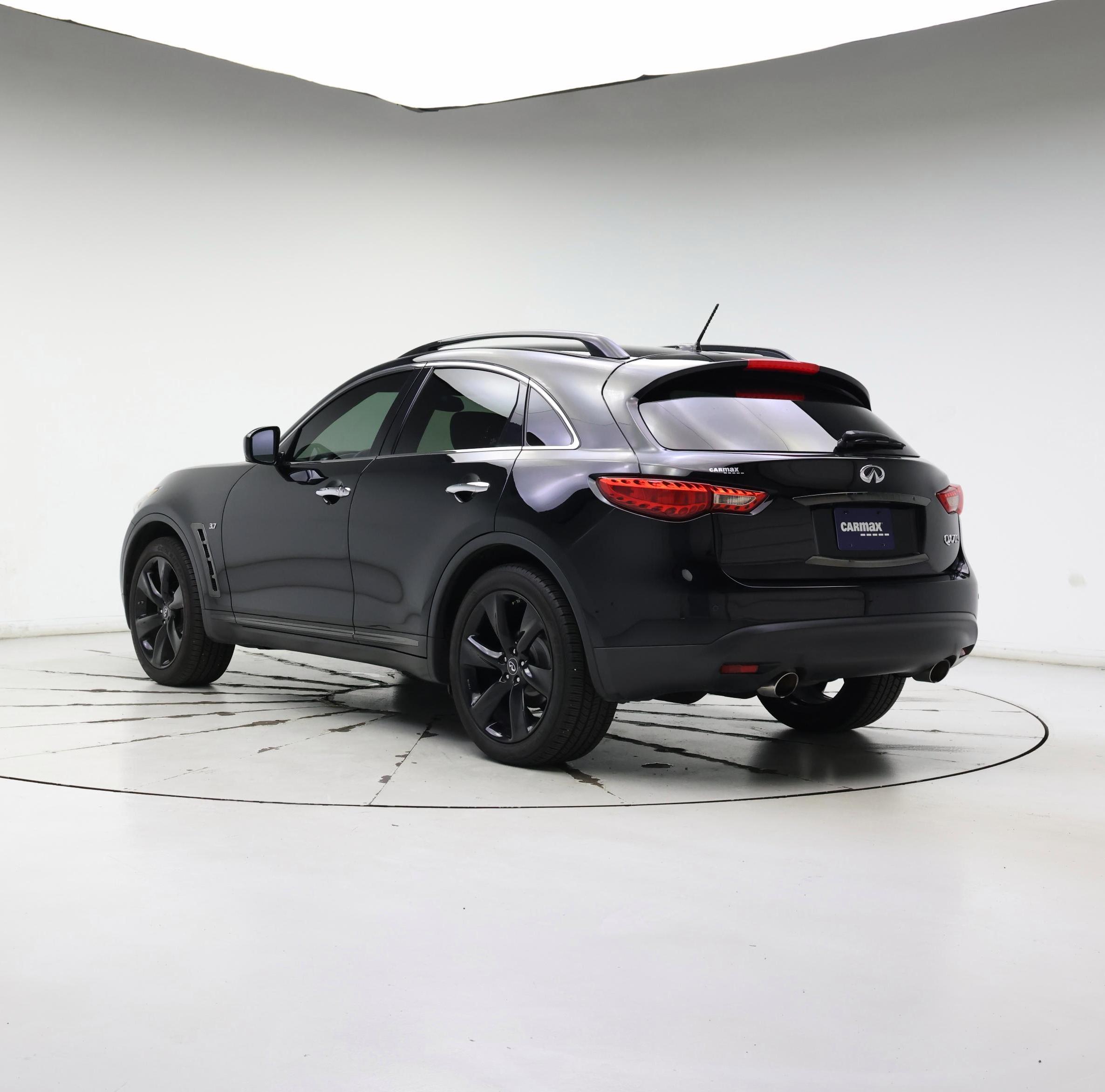 Thumbnail: 2015 INFINITI QX70 - 2