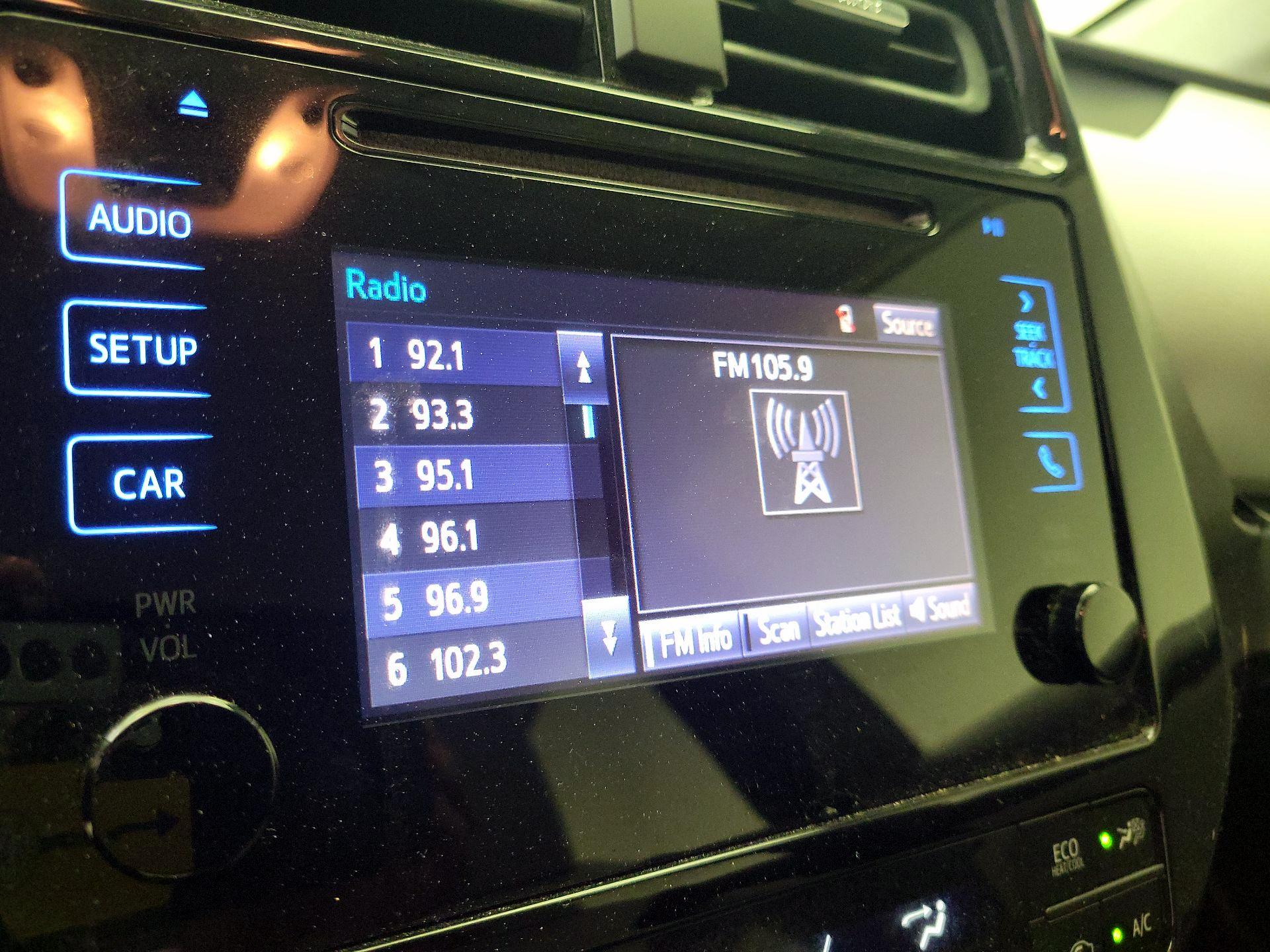 Thumbnail: 2016 Toyota Prius - 14
