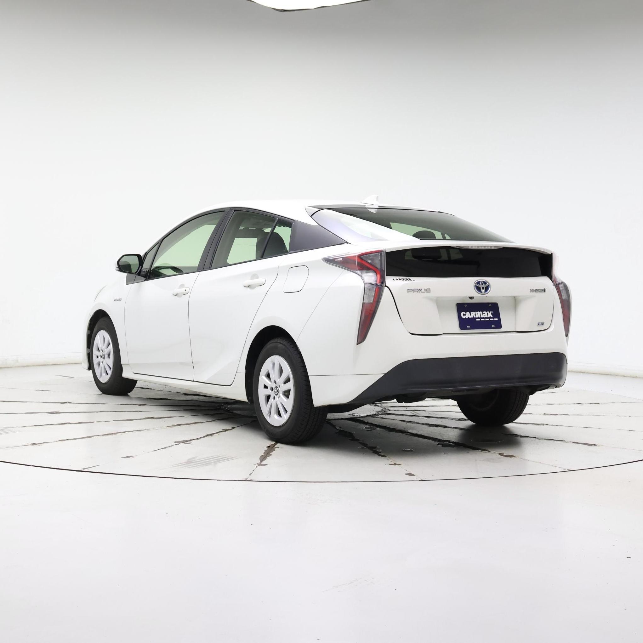 Thumbnail: 2016 Toyota Prius - 2