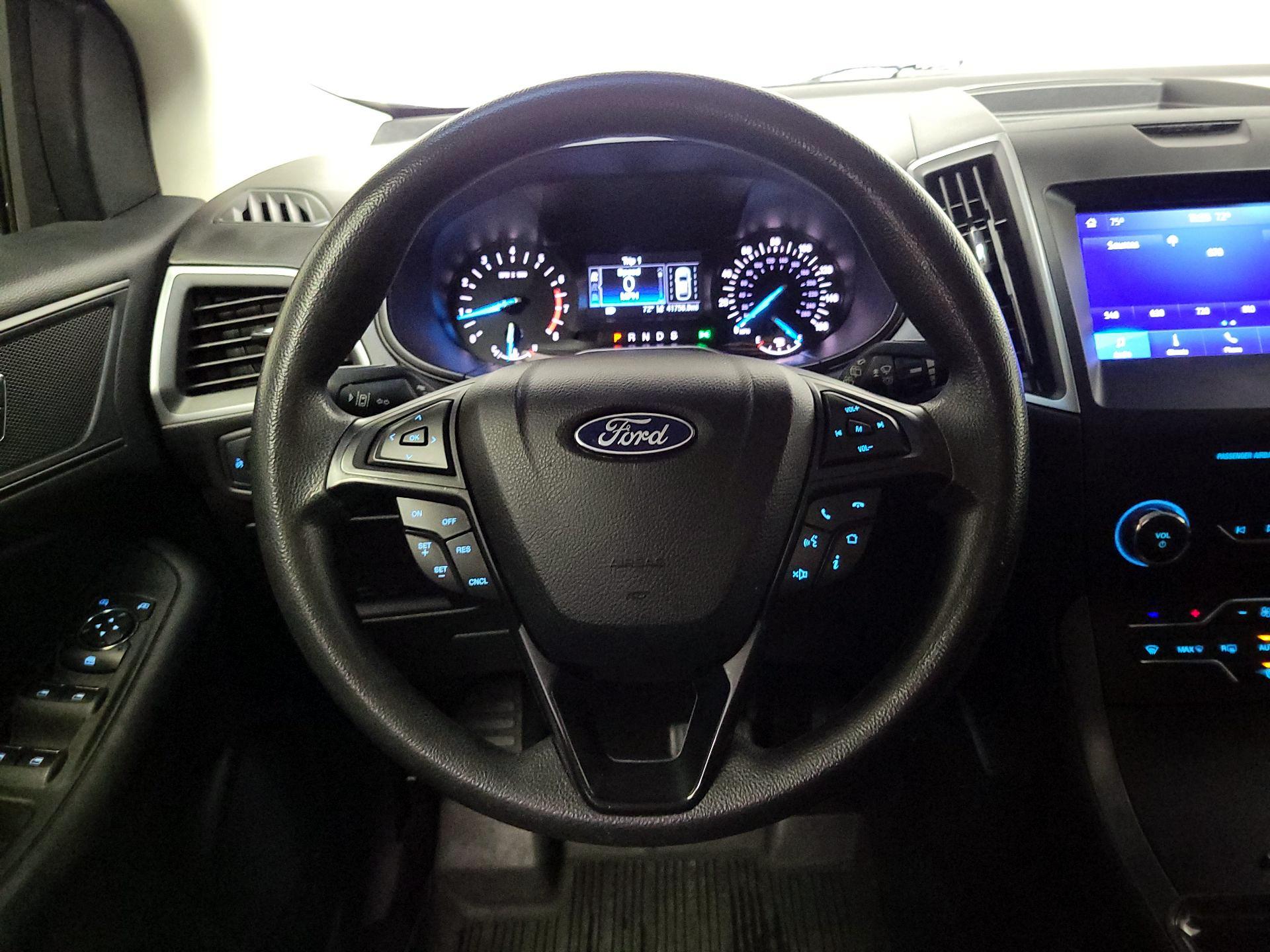 Thumbnail: 2020 Ford Edge - 10