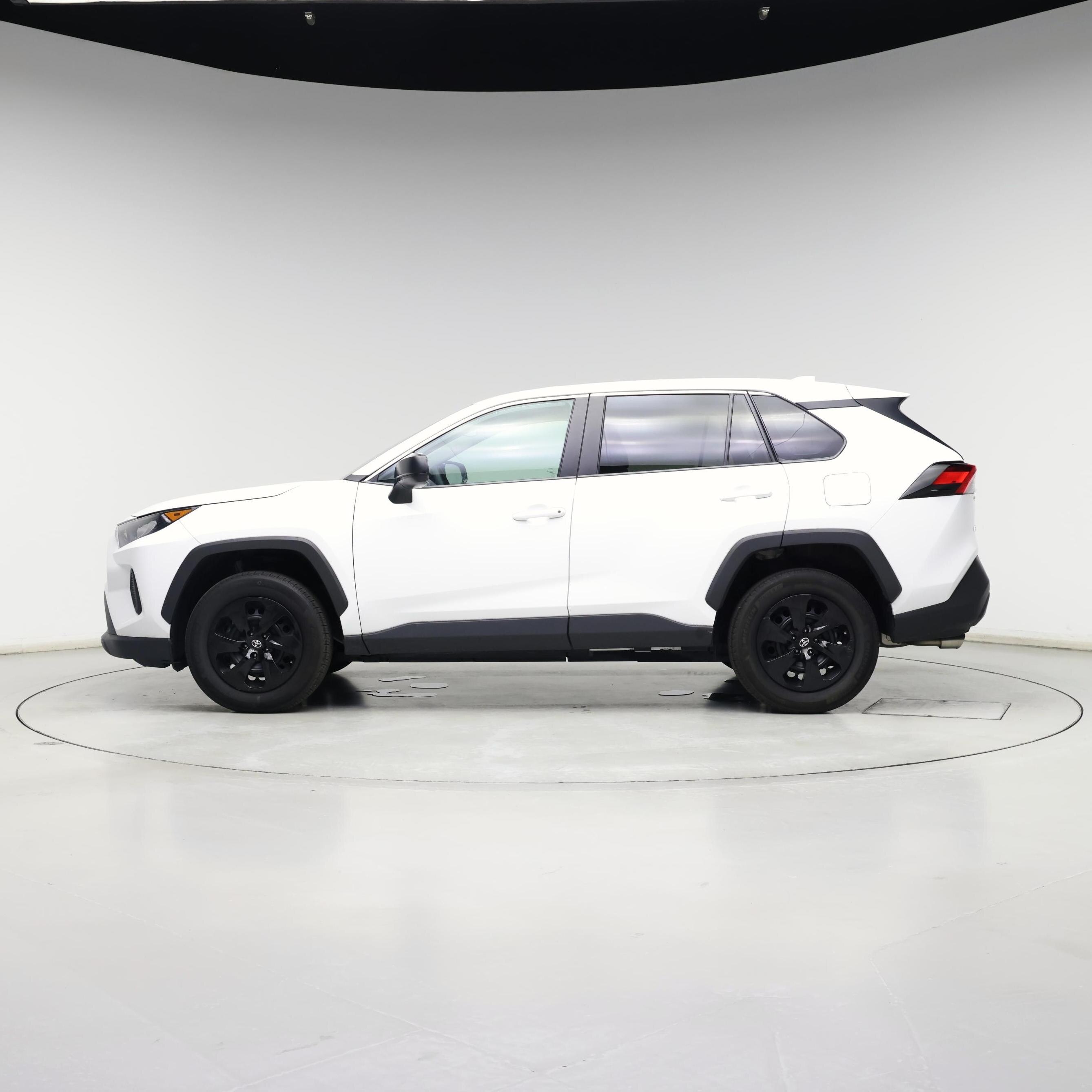 Thumbnail: 2022 Toyota RAV4 - 3