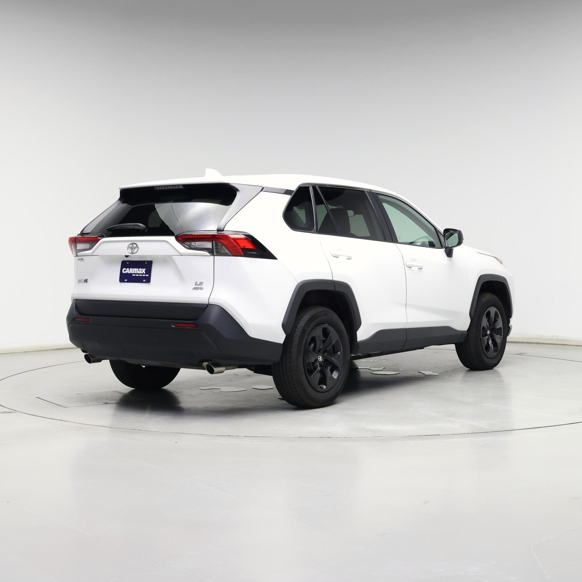 Thumbnail: 2022 Toyota RAV4 - 8