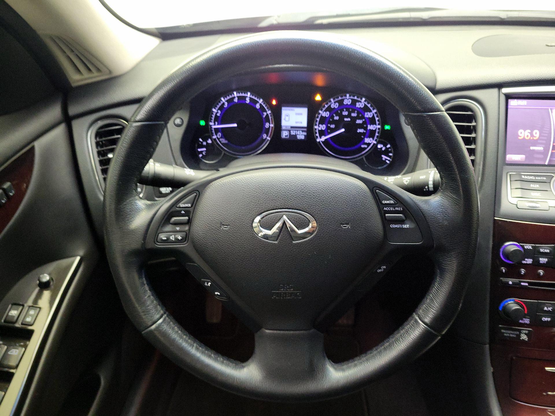 Thumbnail: 2016 INFINITI QX50 - 10