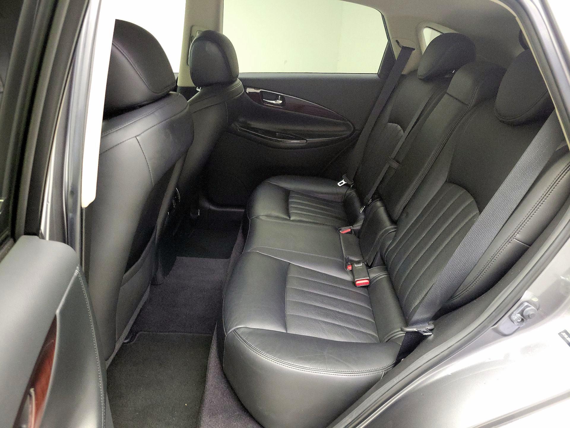 Thumbnail: 2016 INFINITI QX50 - 18