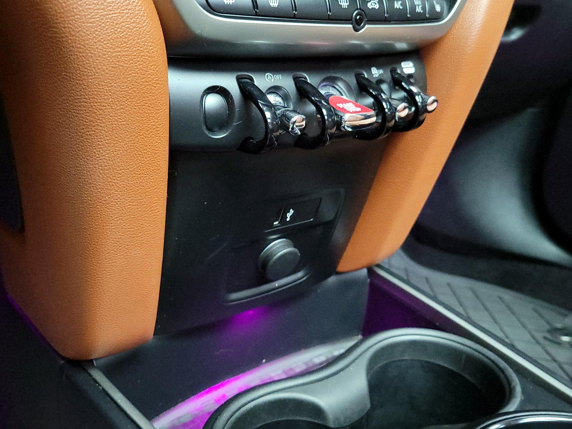 Thumbnail: 2021 MINI Cooper Countryman - 19