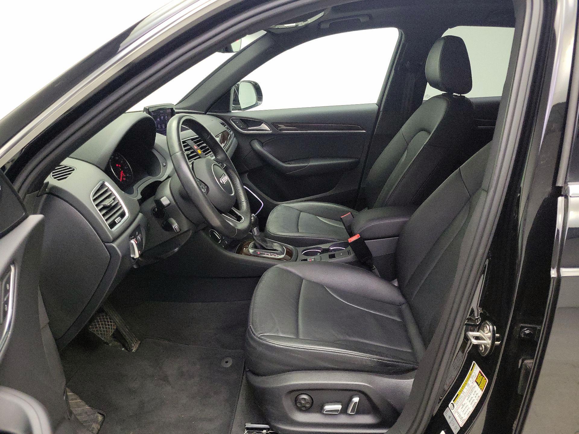 Thumbnail: 2016 Audi Q3 - 11