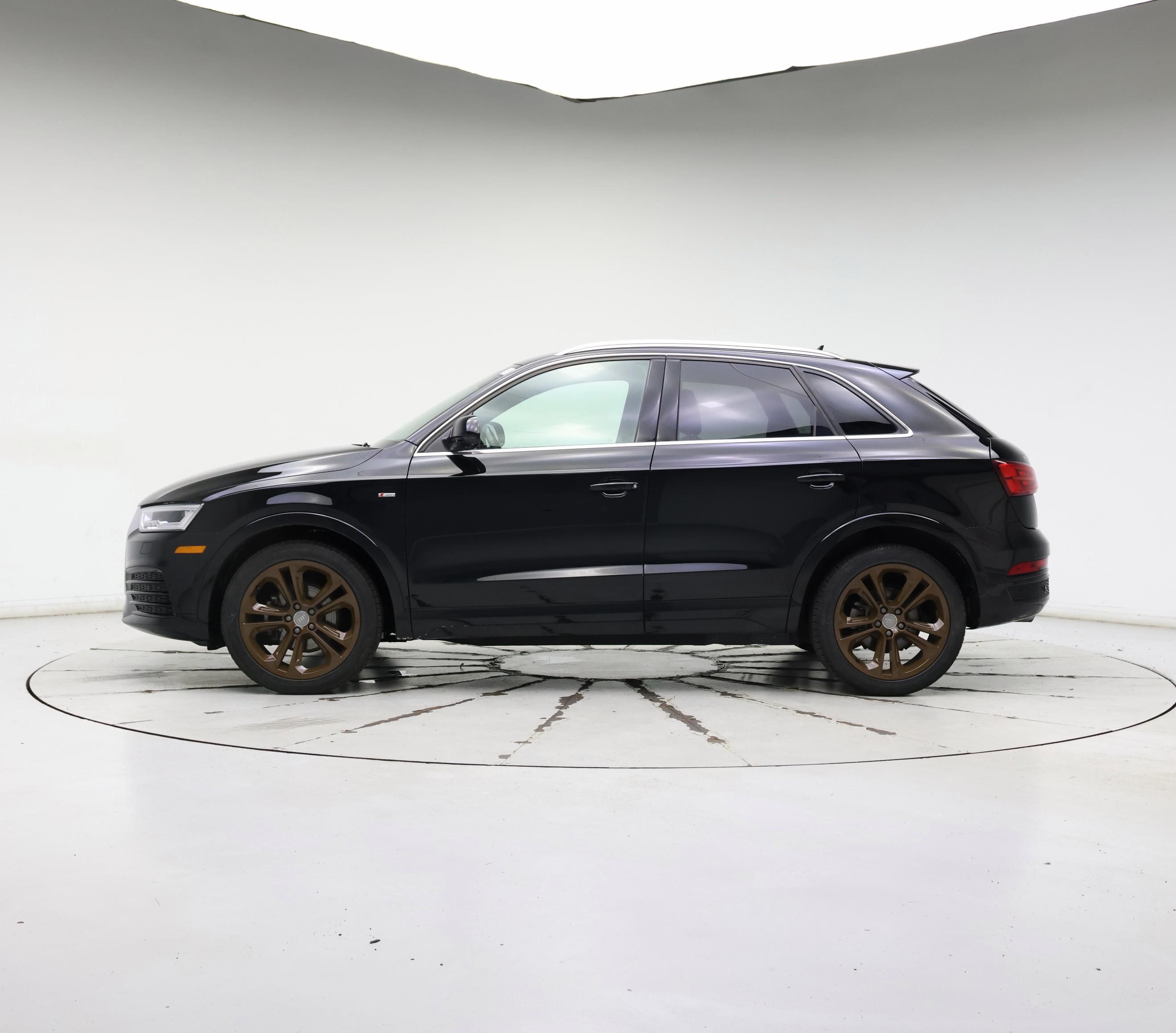Thumbnail: 2016 Audi Q3 - 3