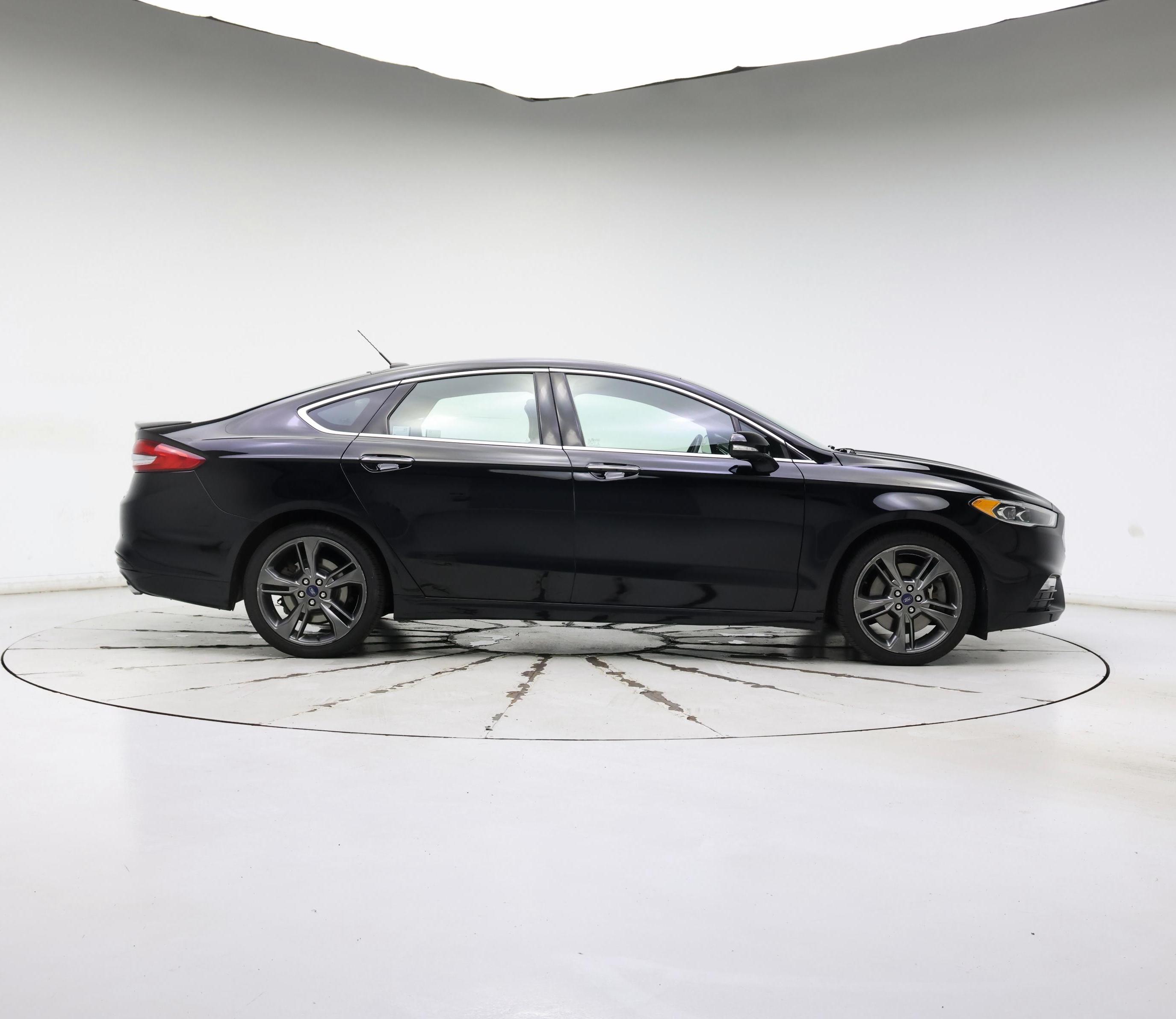 Thumbnail: 2017 Ford Fusion - 7