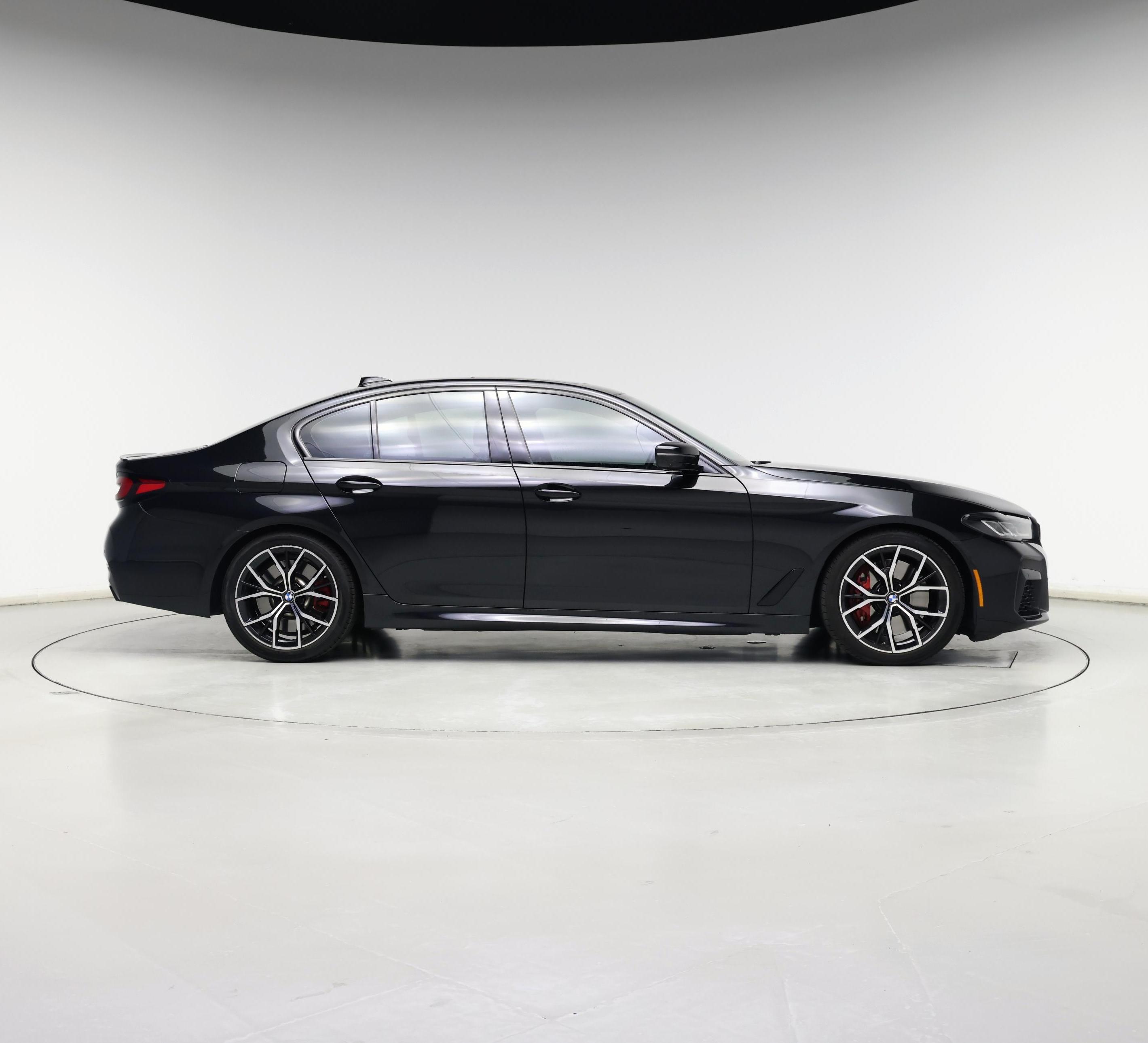 Thumbnail: 2022 BMW 5 Series - 7
