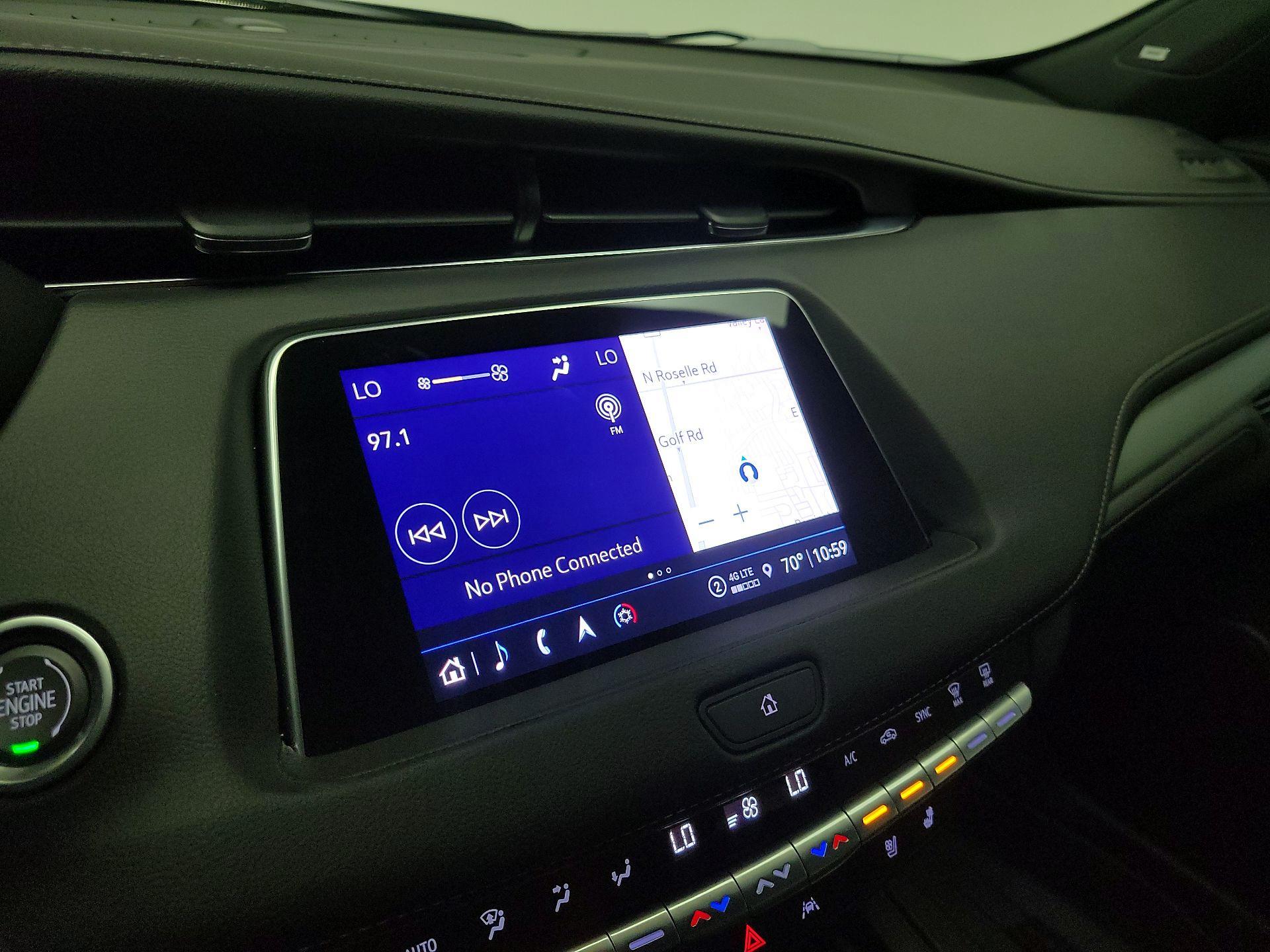 Thumbnail: 2023 Cadillac XT4 - 16