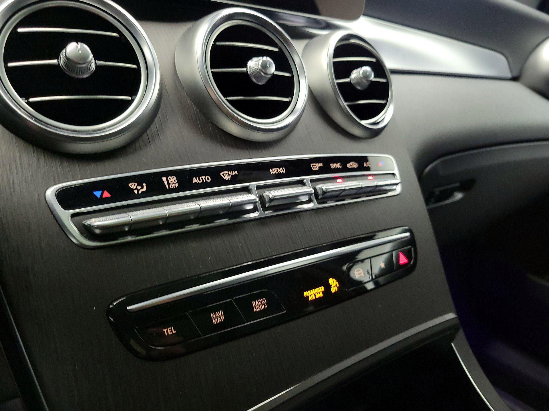 Thumbnail: 2022 Mercedes-Benz GLC - 16