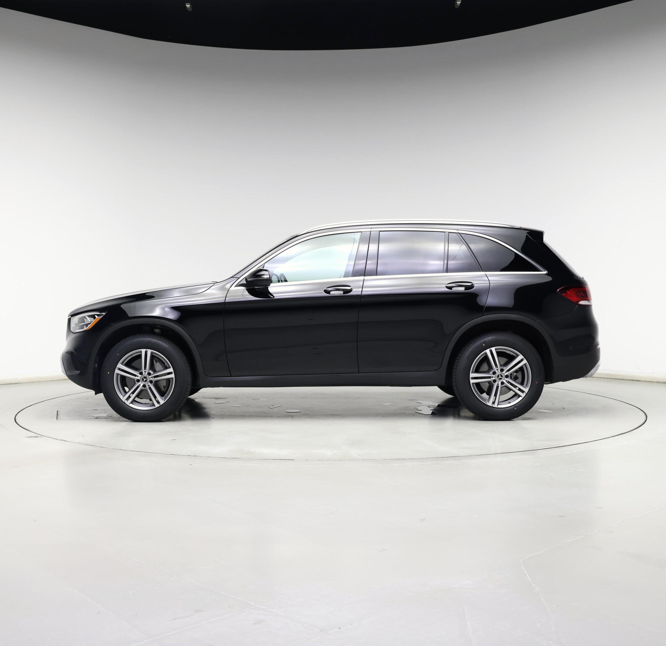 Thumbnail: 2022 Mercedes-Benz GLC - 3
