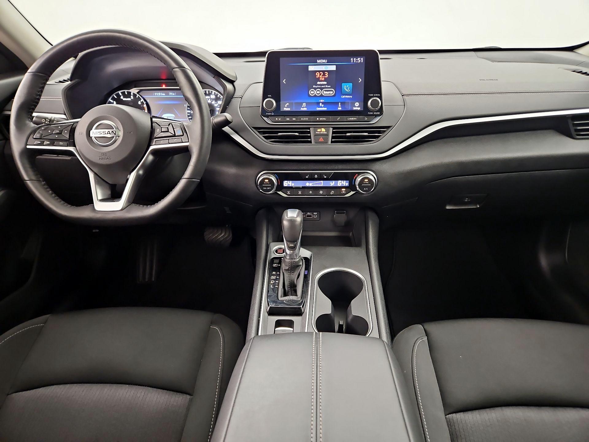 Thumbnail: 2019 Nissan Altima - 9