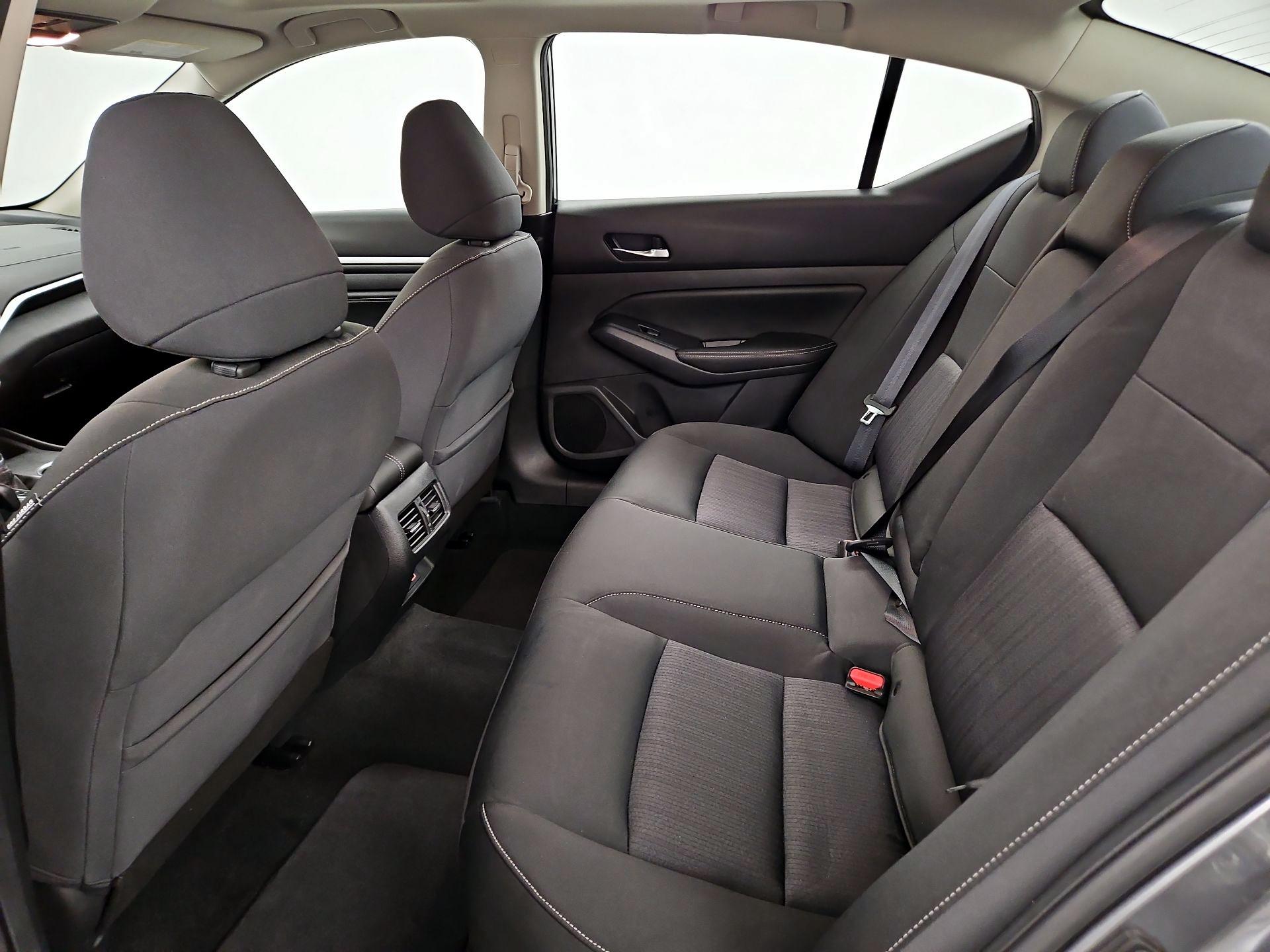 Thumbnail: 2019 Nissan Altima - 20
