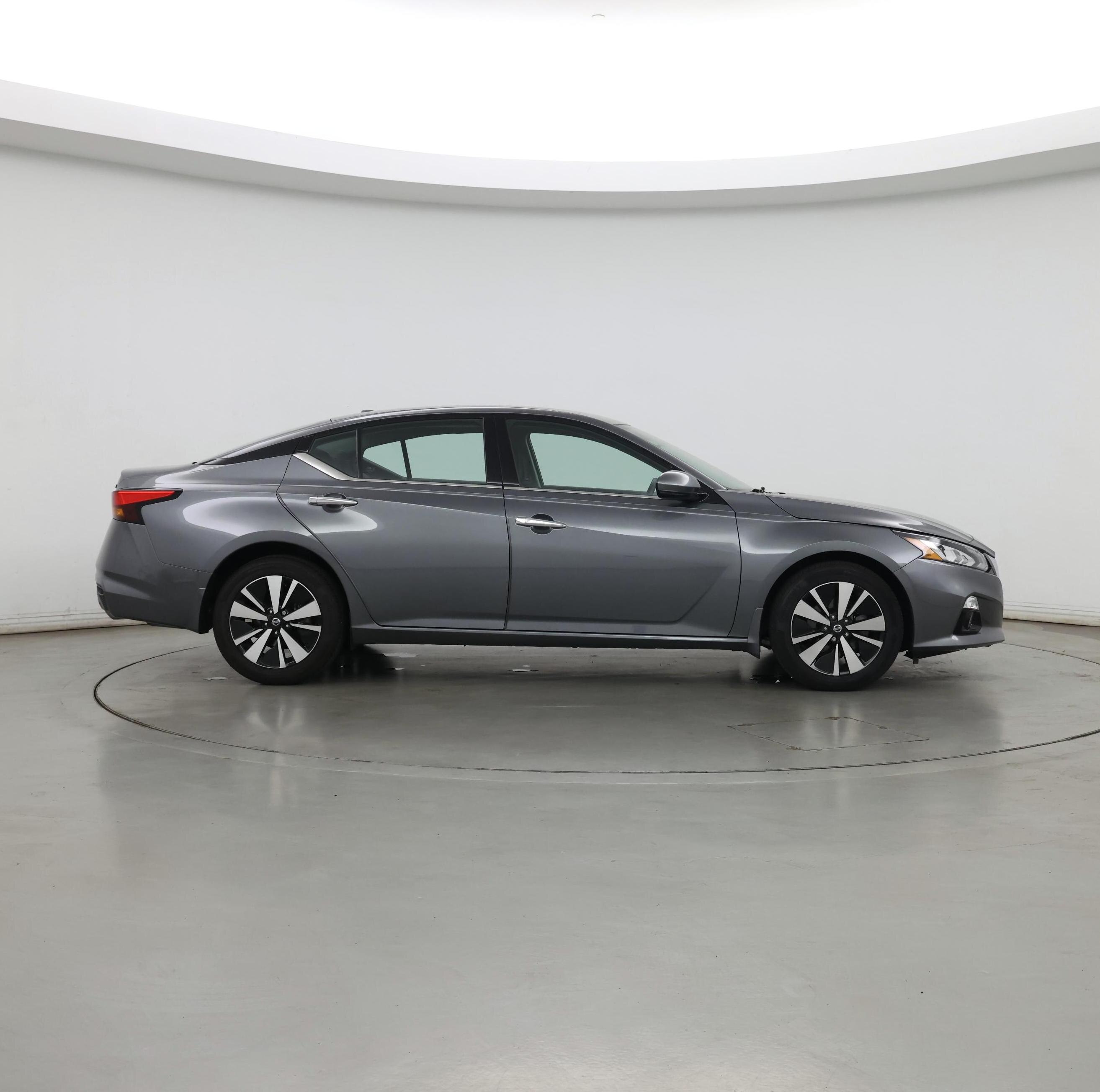 Thumbnail: 2019 Nissan Altima - 7
