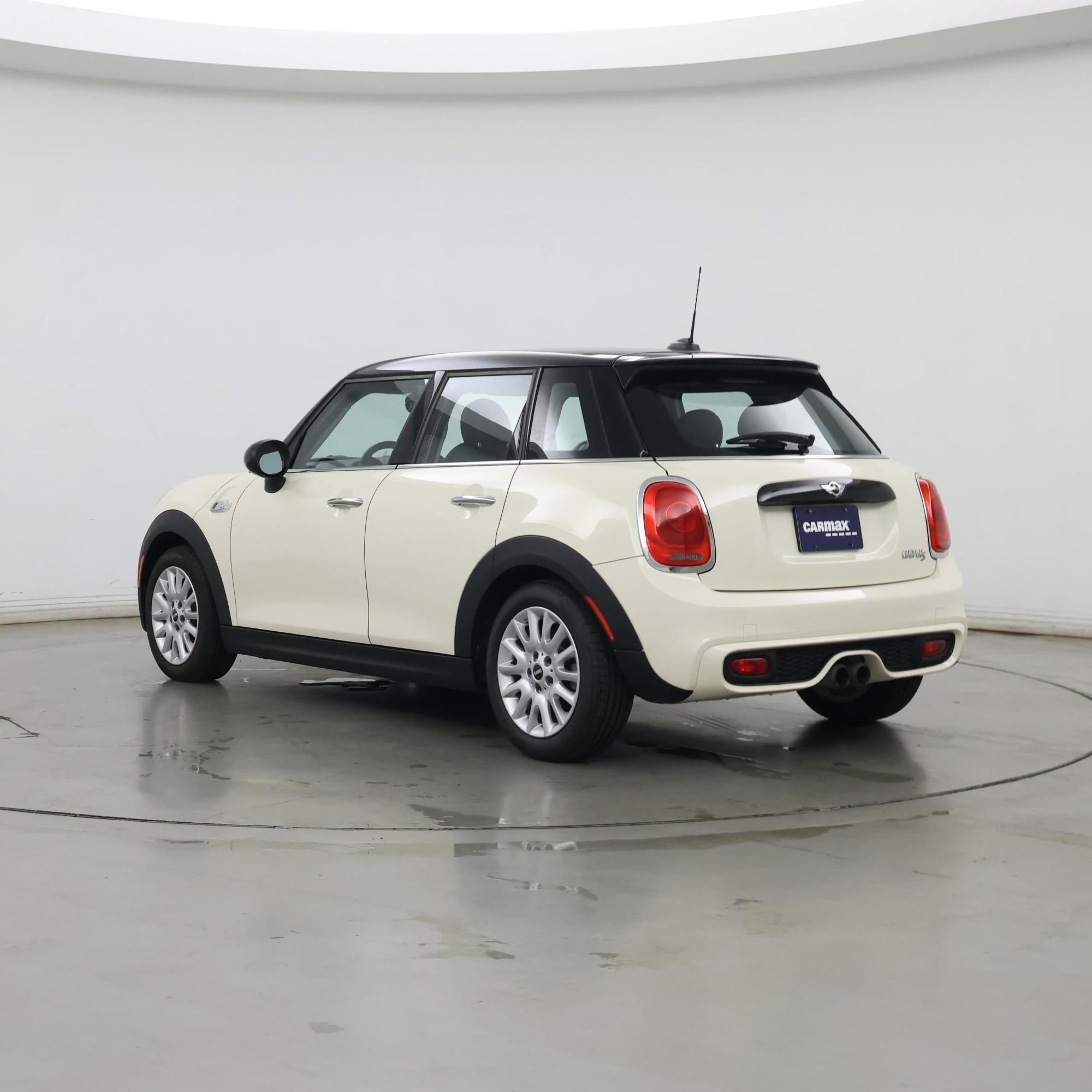 Thumbnail: 2015 MINI Cooper Hardtop - 2