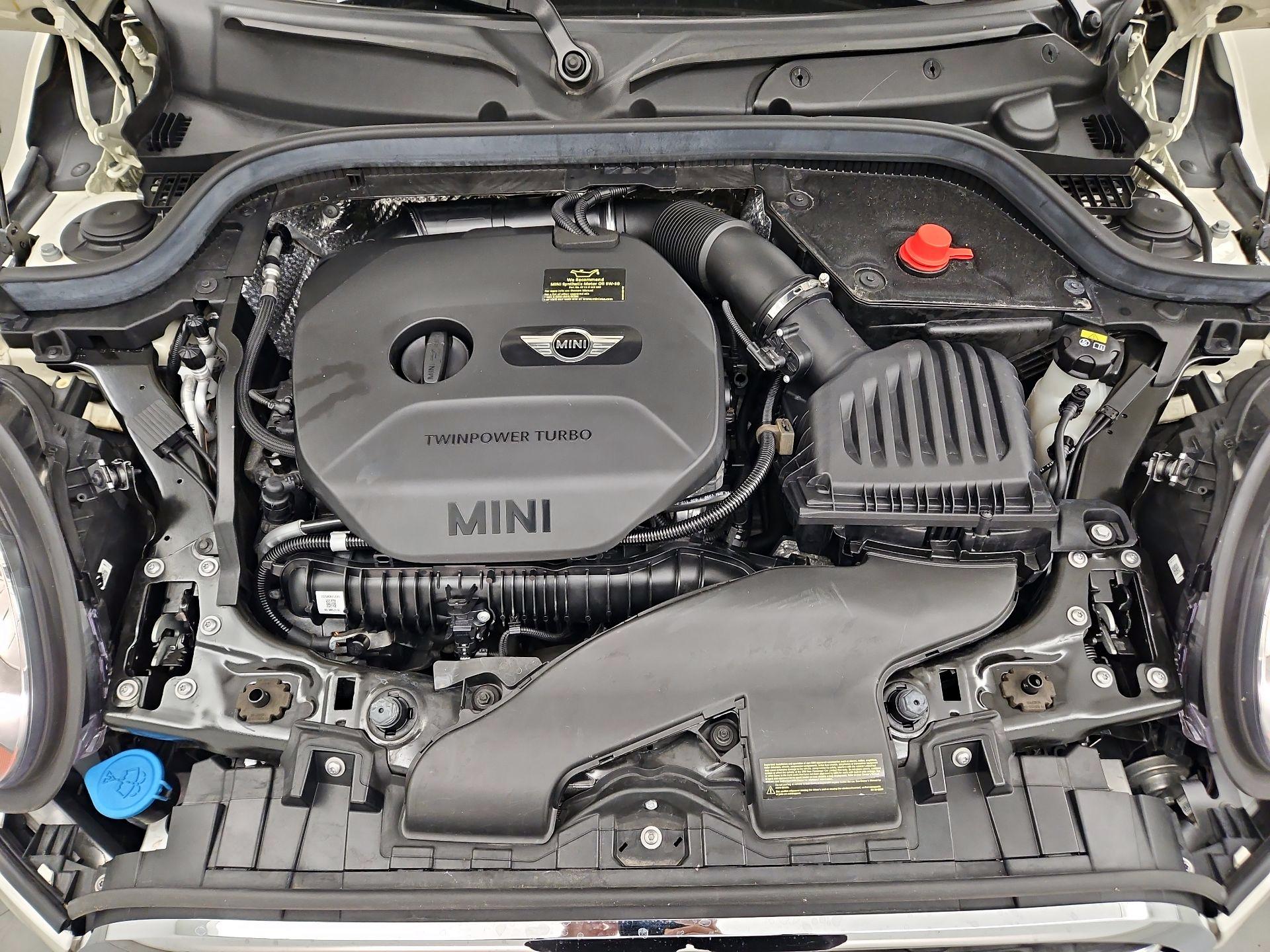 Thumbnail: 2015 MINI Cooper Hardtop - 20
