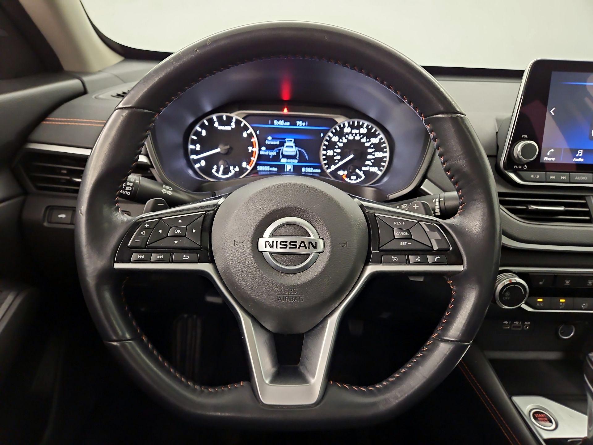 Thumbnail: 2019 Nissan Altima - 10