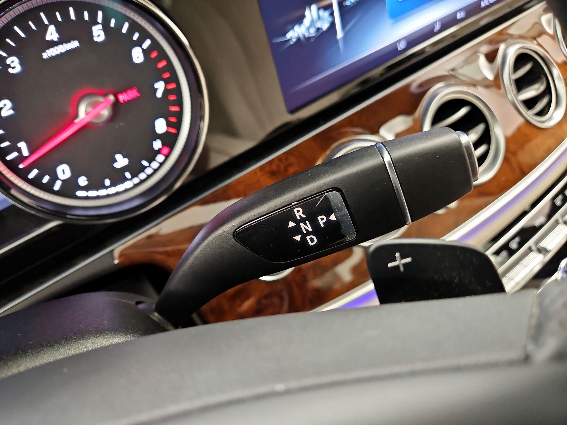 Thumbnail: 2018 Mercedes-Benz E-Class - 18