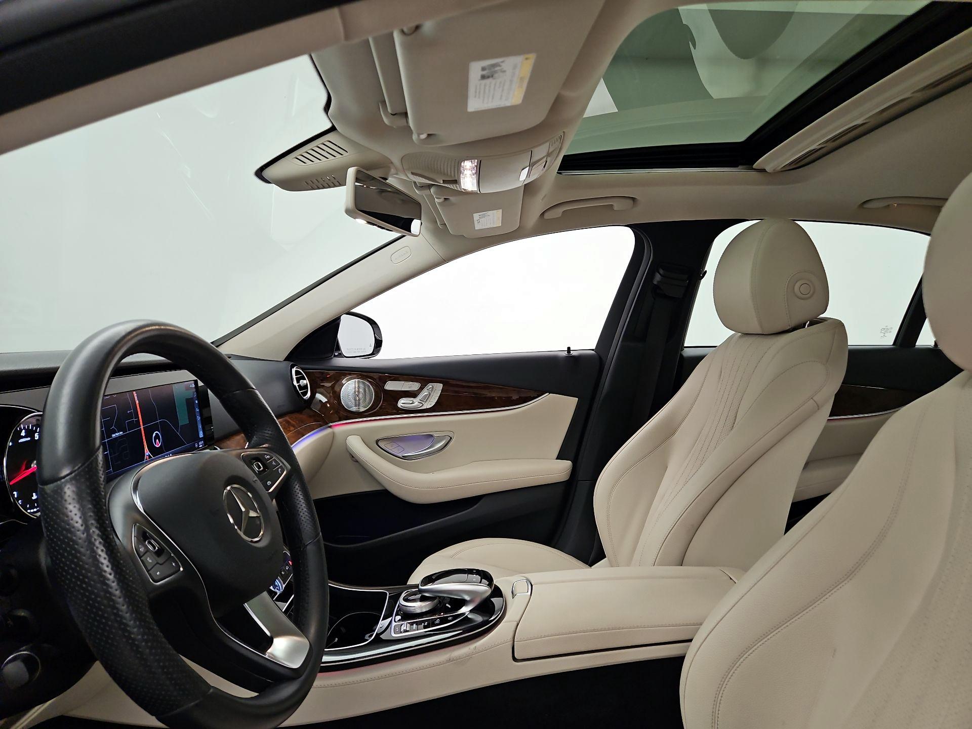 Thumbnail: 2018 Mercedes-Benz E-Class - 20