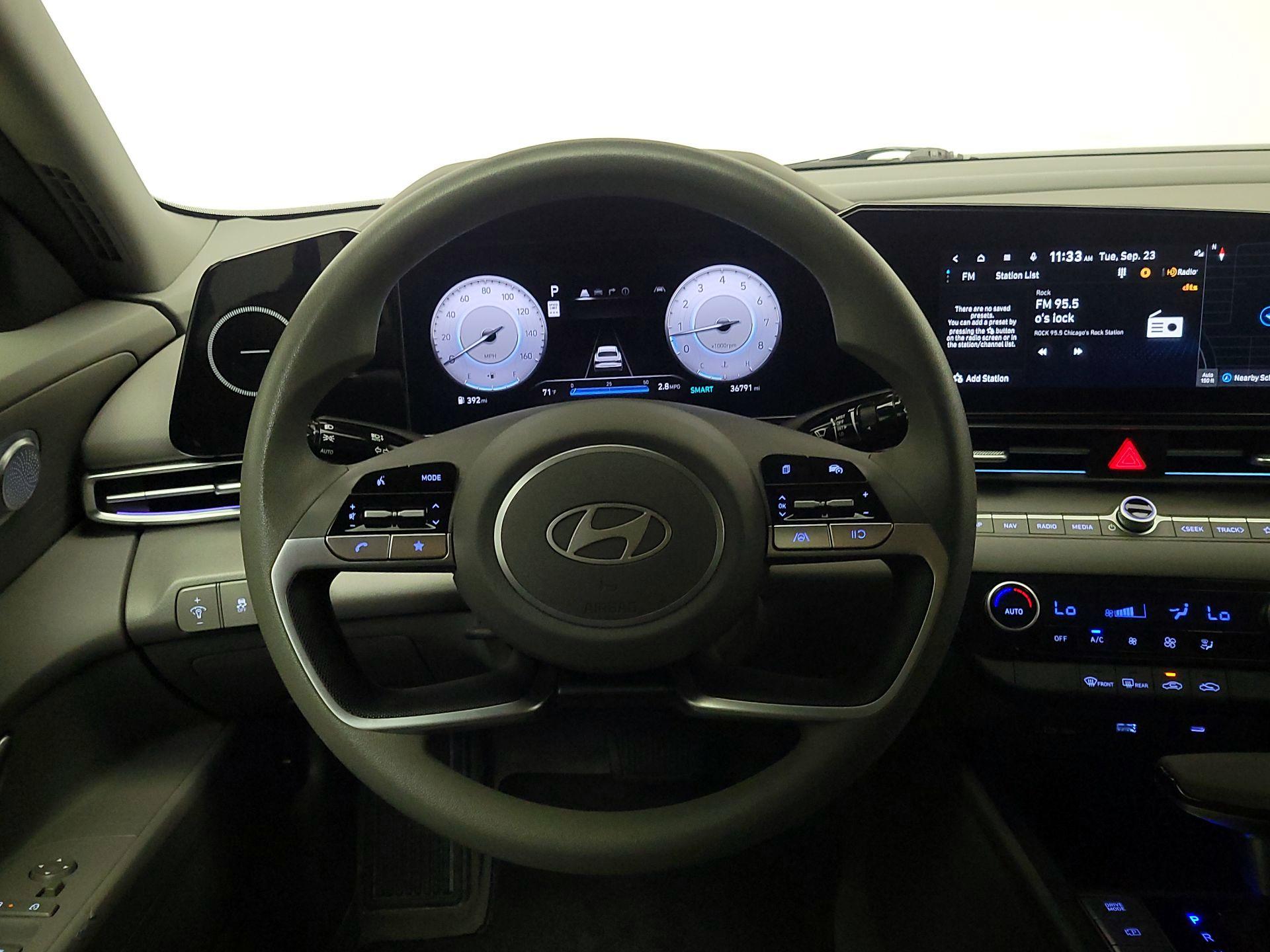 Thumbnail: 2024 Hyundai Elantra - 10