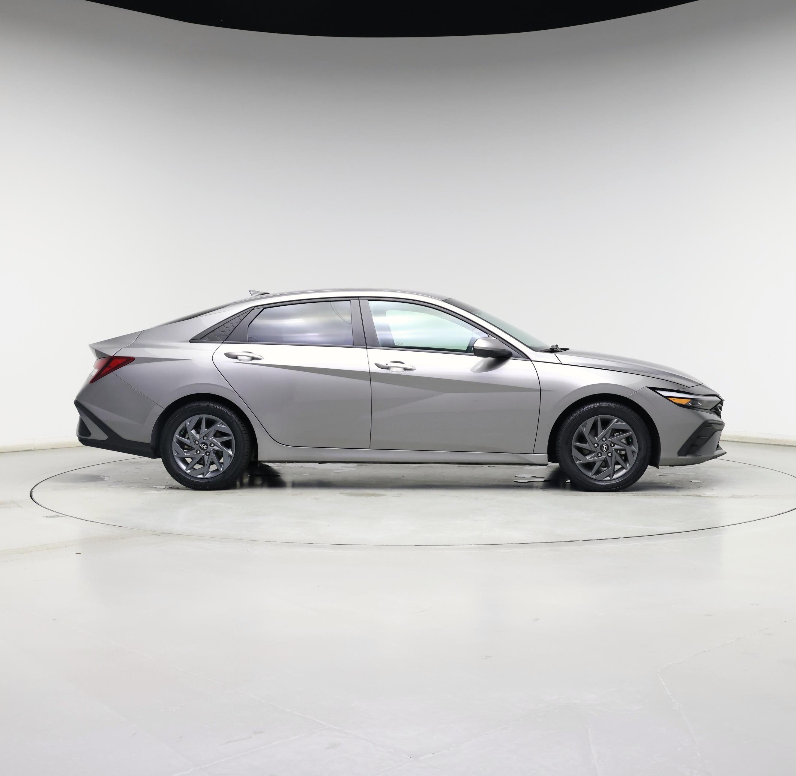 Thumbnail: 2024 Hyundai Elantra - 7