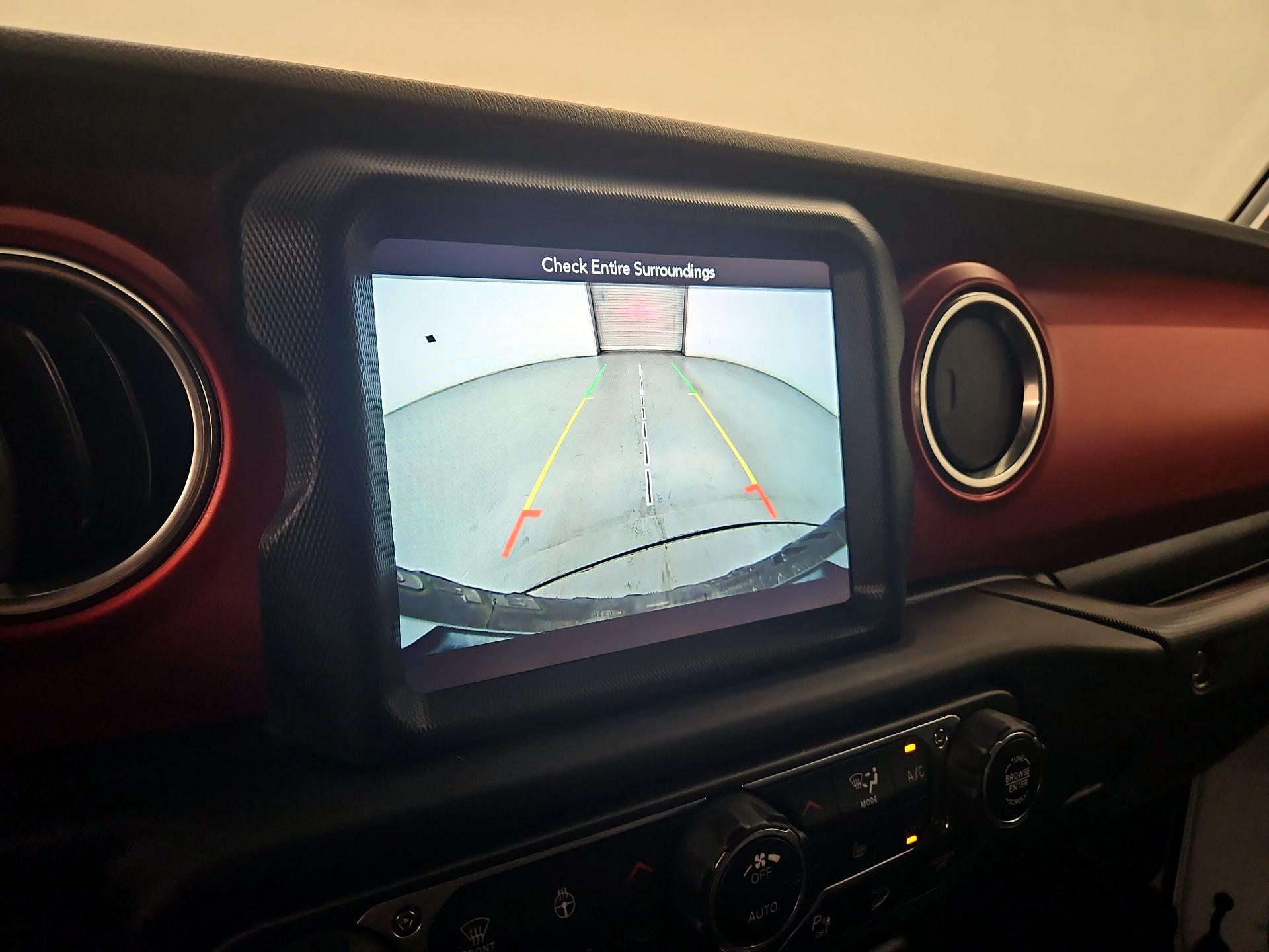 Thumbnail: 2019 Jeep Wrangler - 15