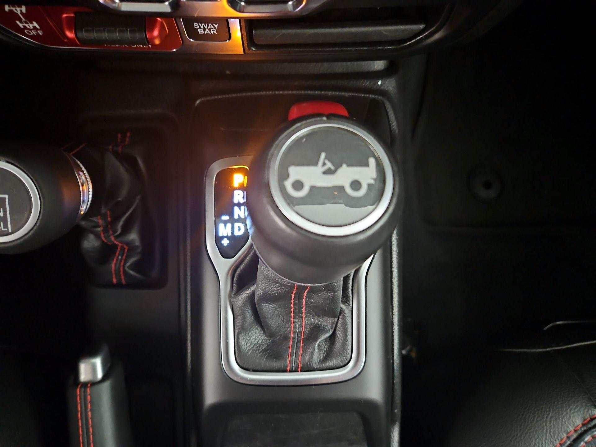 Thumbnail: 2019 Jeep Wrangler - 18