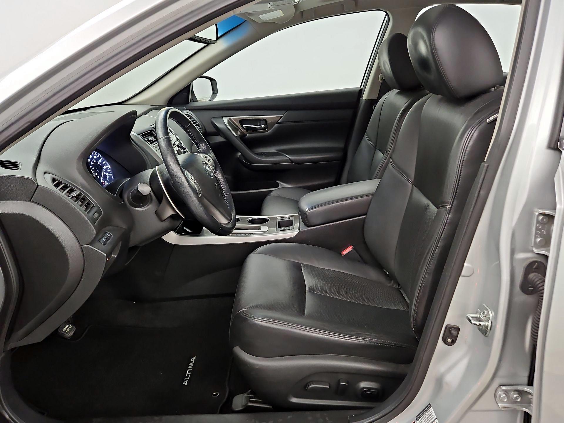 Thumbnail: 2014 Nissan Altima - 11